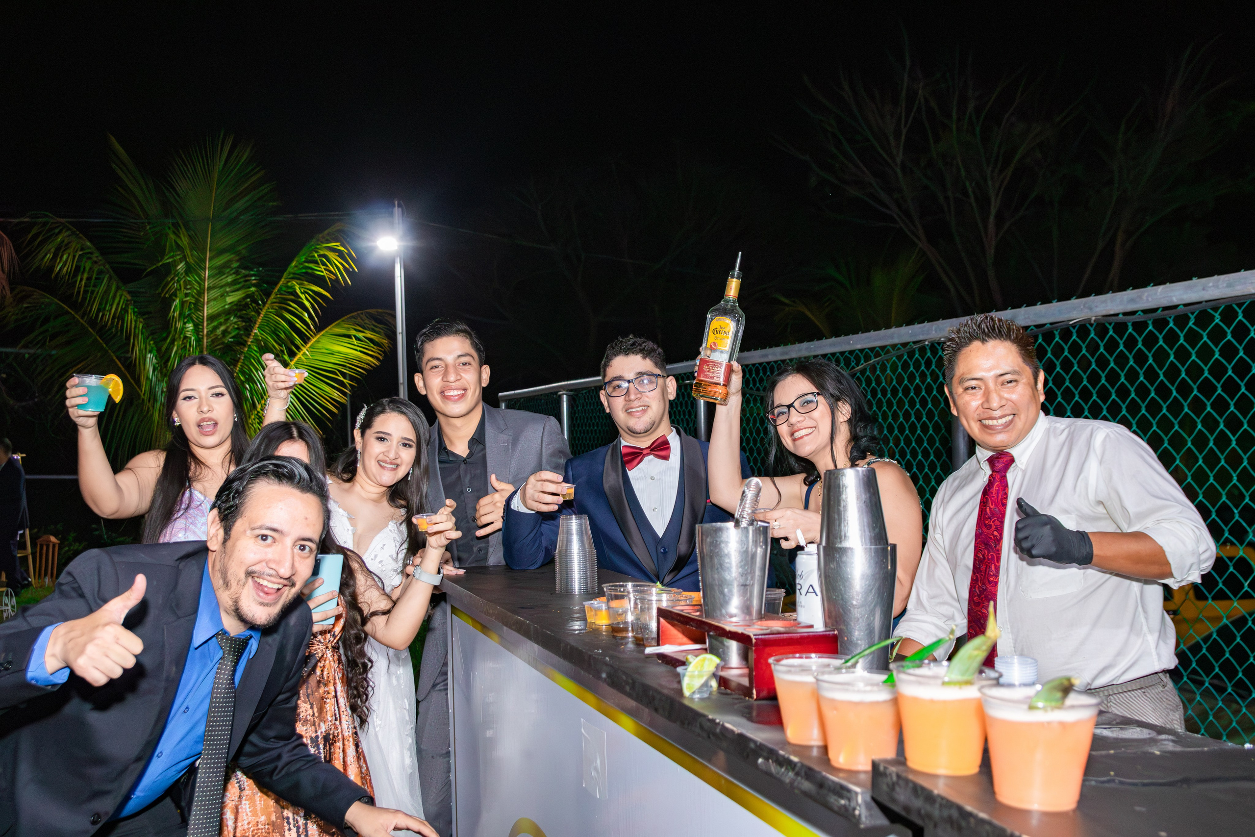 La mejor fotografía de Bodas y XV años en Olancho. Estudio Fotográfico Jafet