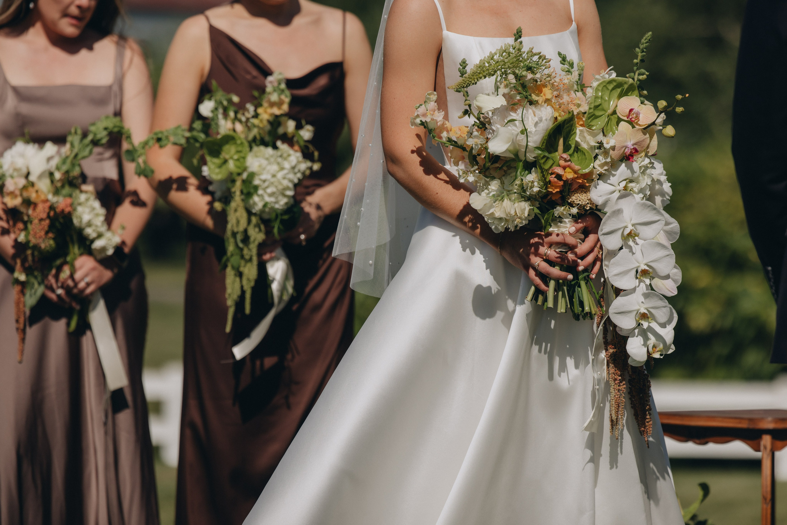 Wedding ceremony at Wind Mountain Ranch in the Columbia River Gorge