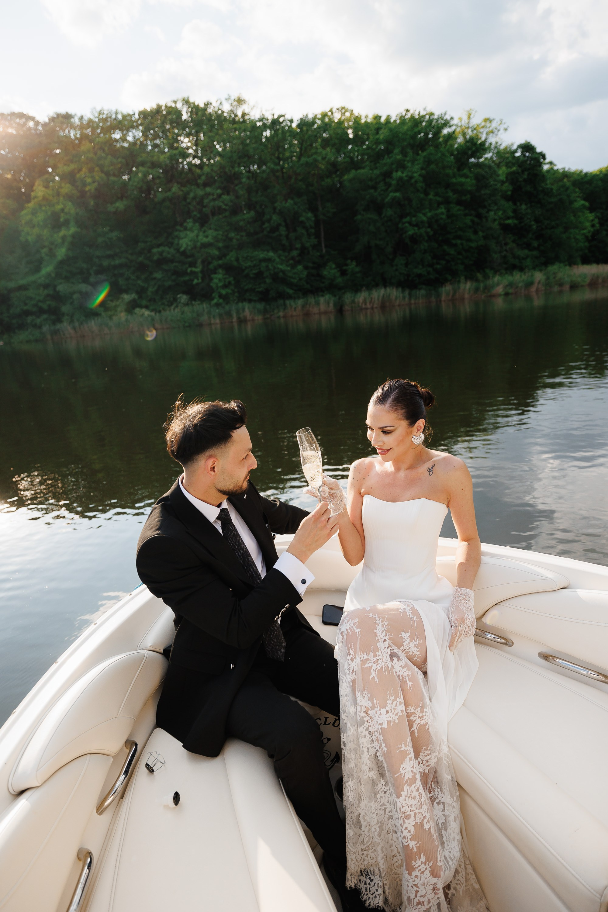 Fotograf nunta Bucuresti – Heaven by the Lake, Snagov | Fotografii elegante, editate natural. Fotograf nunta Bucuresti - Manu Ivanciu