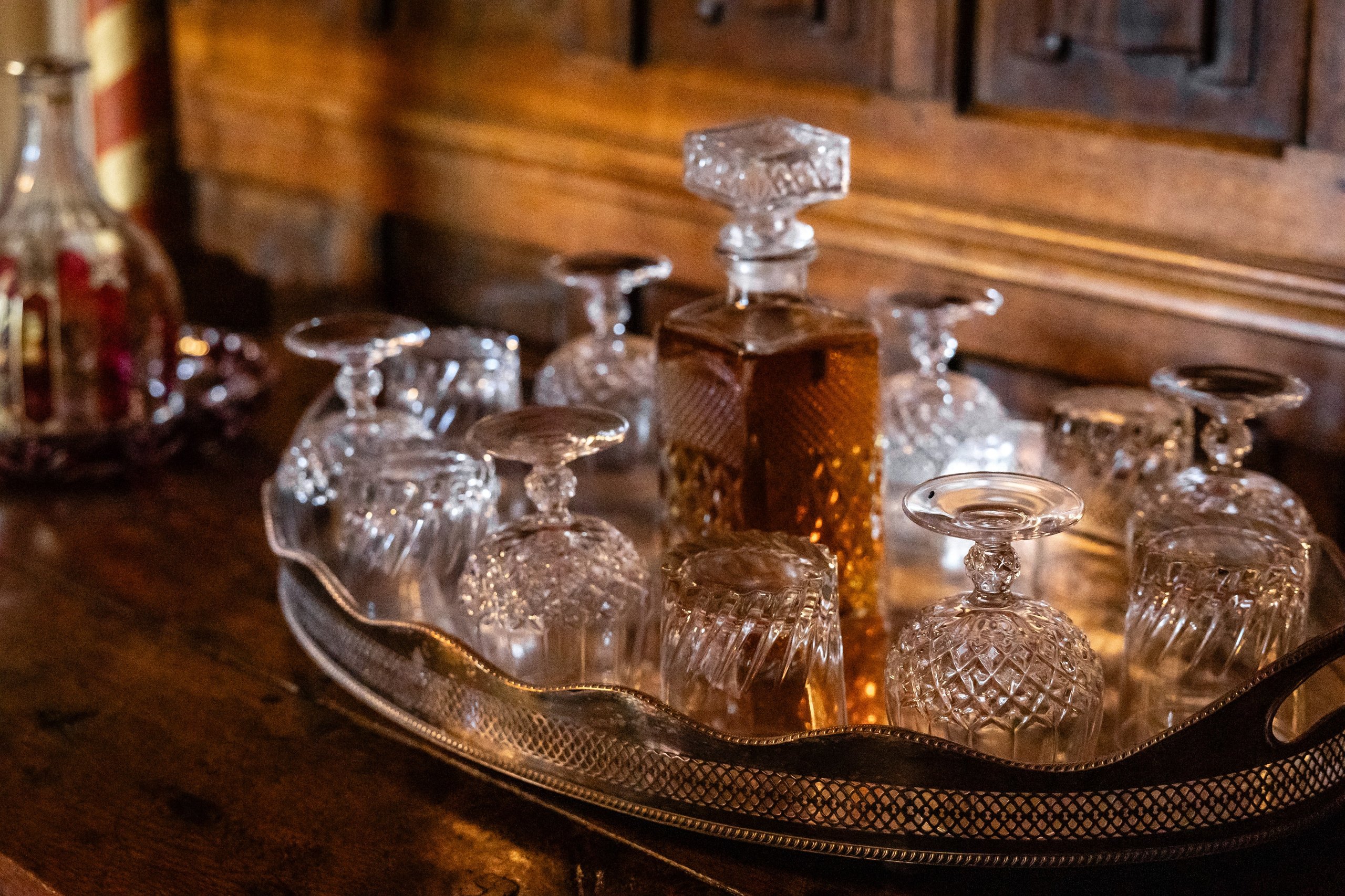 Rachel et Giles. Photo de mariage au Château de Saint-Martory. Eugénie Smirnova — photographe à Toulouse et dans le sud-ouest de la France