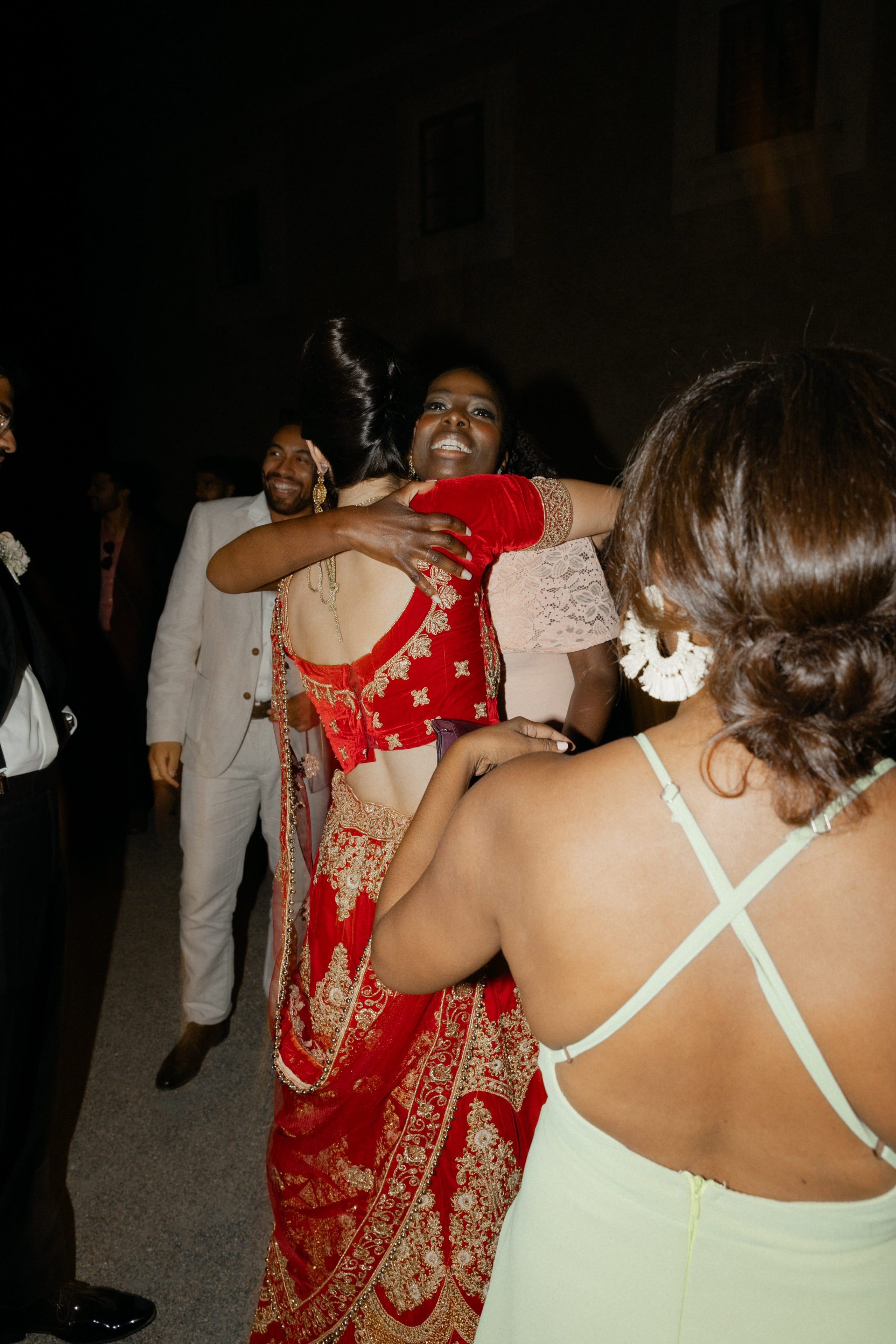 Elegant Castle Wedding in Austria | Alwin & Ruth’s Fairytale Celebration. Wedding photographer and videographer based in Timisoara, Romania