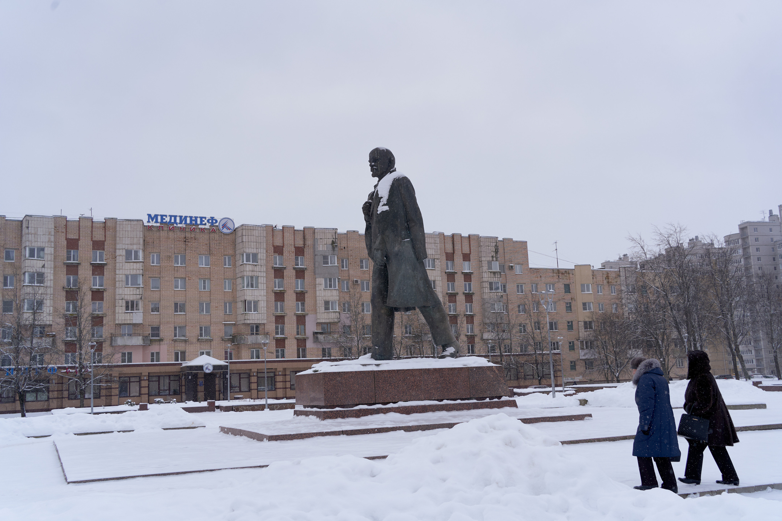 Lenin Street. GLISH ART — Timofey Glinin & Anastasia Shubina