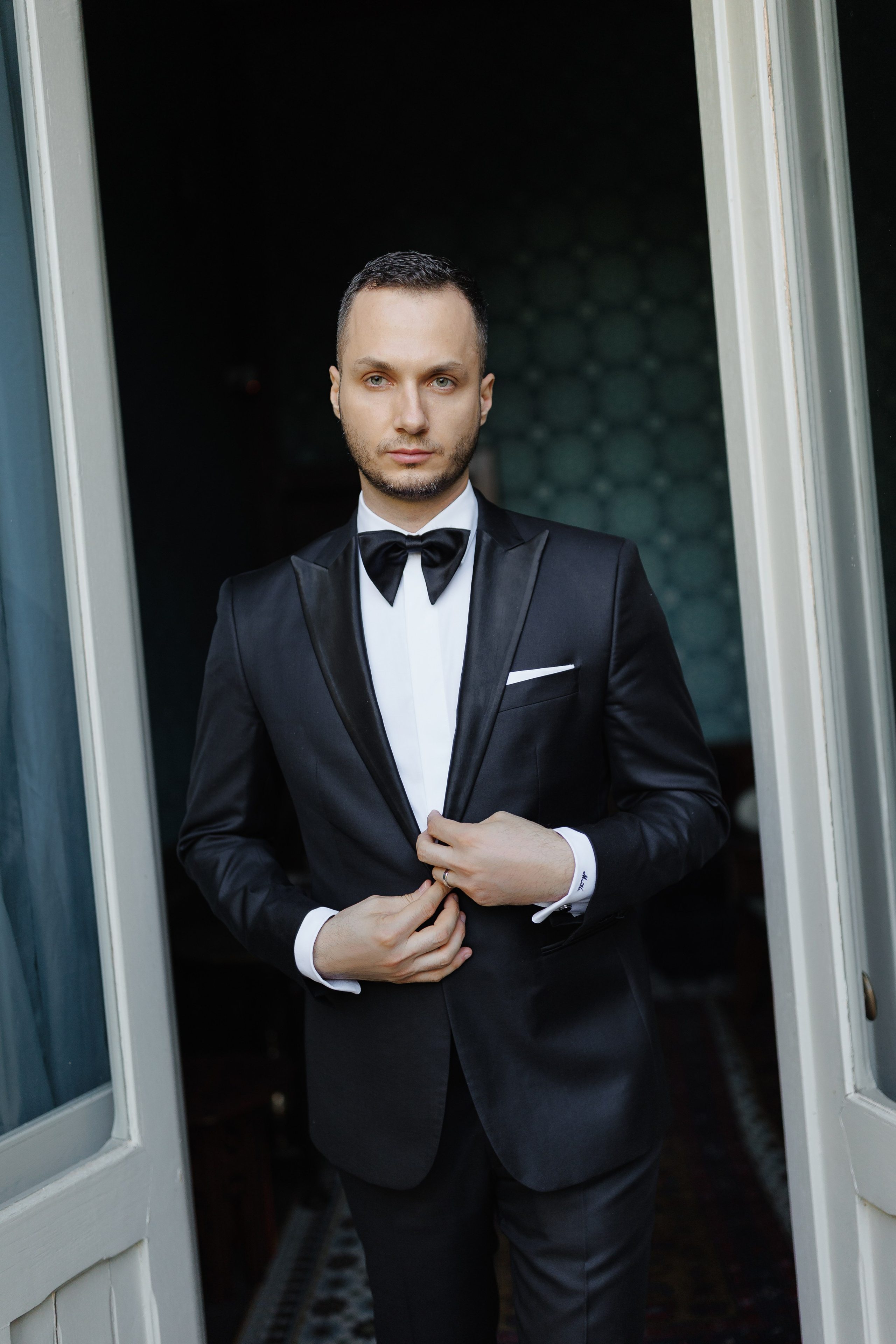 Wedding Photographer in Bucharest — Manu Ivanciu