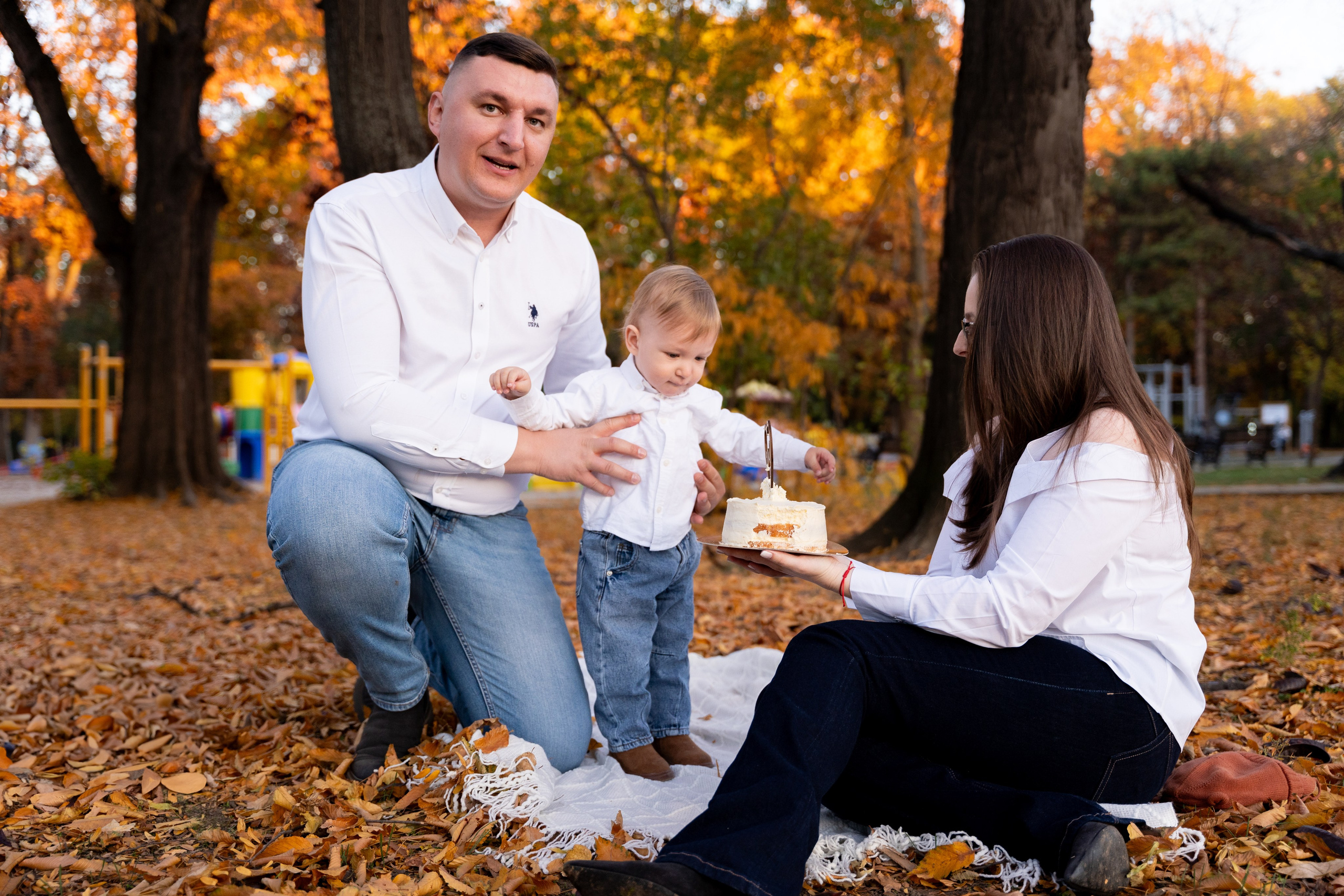 Smash the cake. Fotograf evenimente, fotograf nunta, fotograf botez