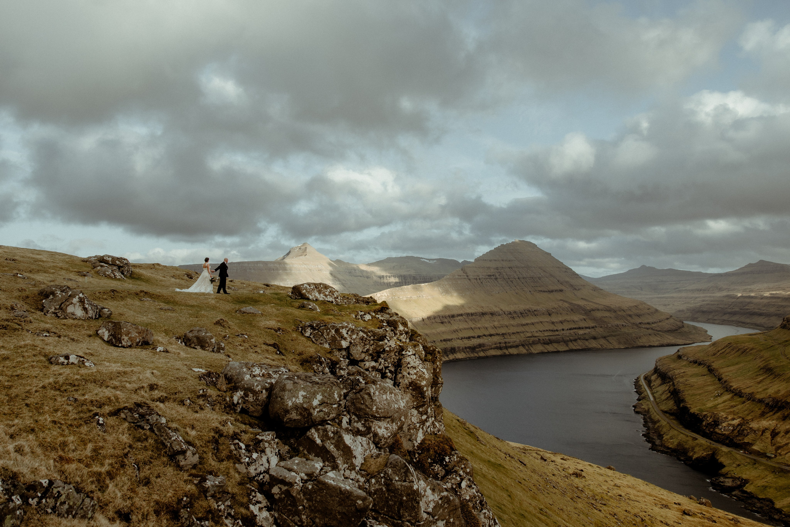 Faroe Islands elopement | Adventure wedding in Faroe Islands. Iceland elopement photographer & videographer
