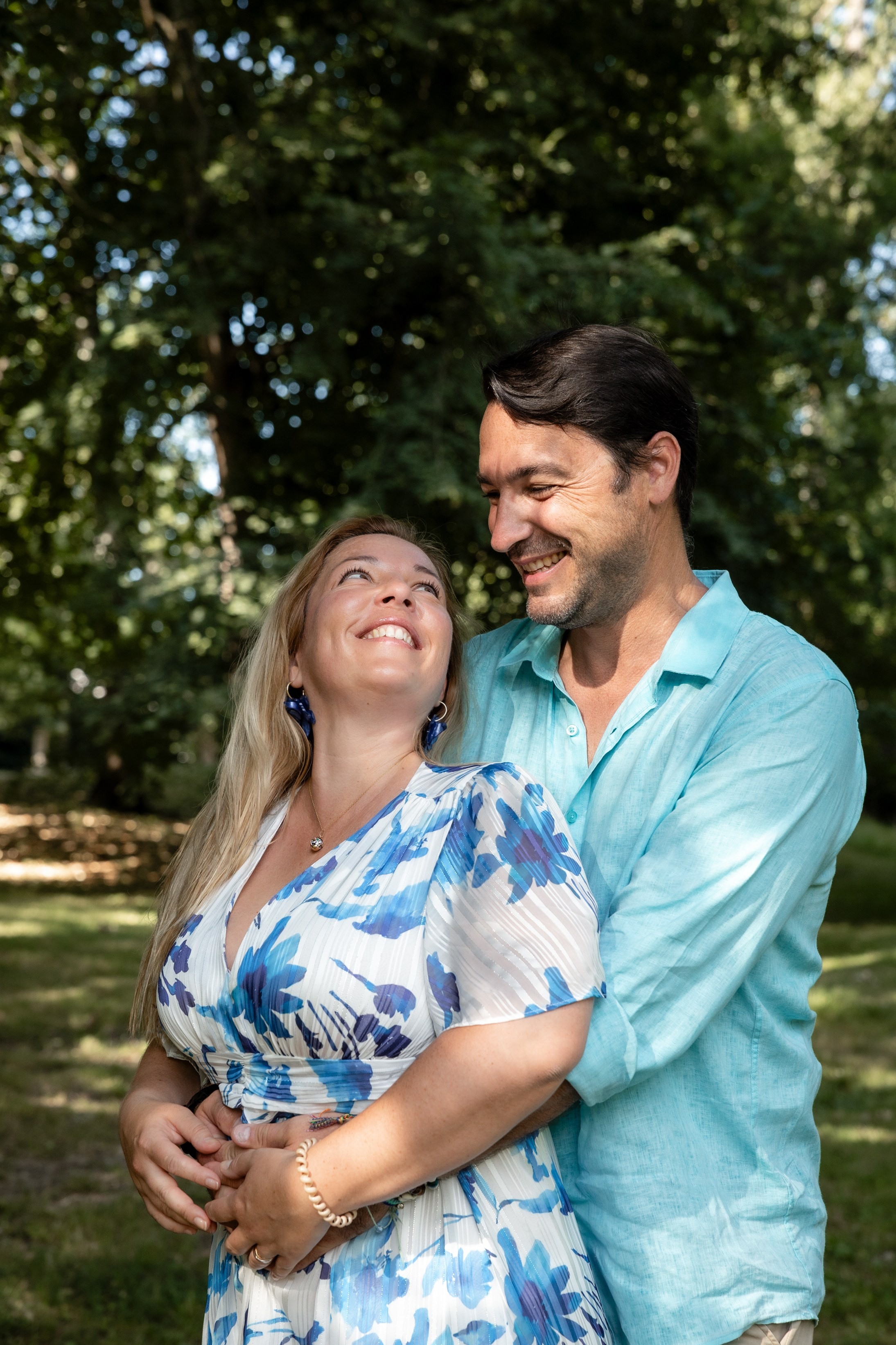Family photoshoot in Parc du Cabirol, Colomiers. Eugénie Smirnova — your photographer in Toulouse and southwest France