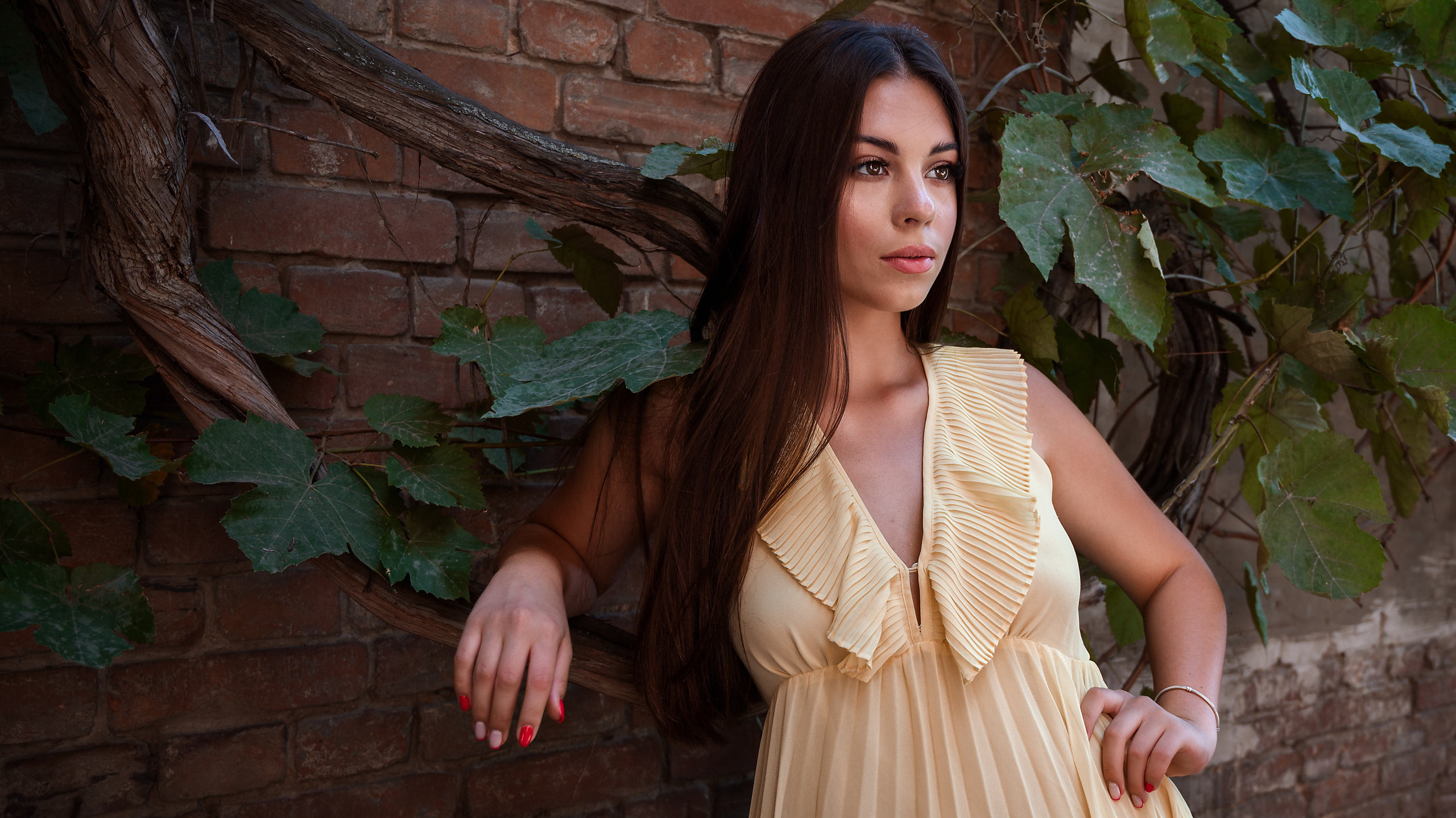 Women's Portrait Photography | Rapley Photography. Rapley Photography | West Yorkshire Wedding & Portrait Photographer