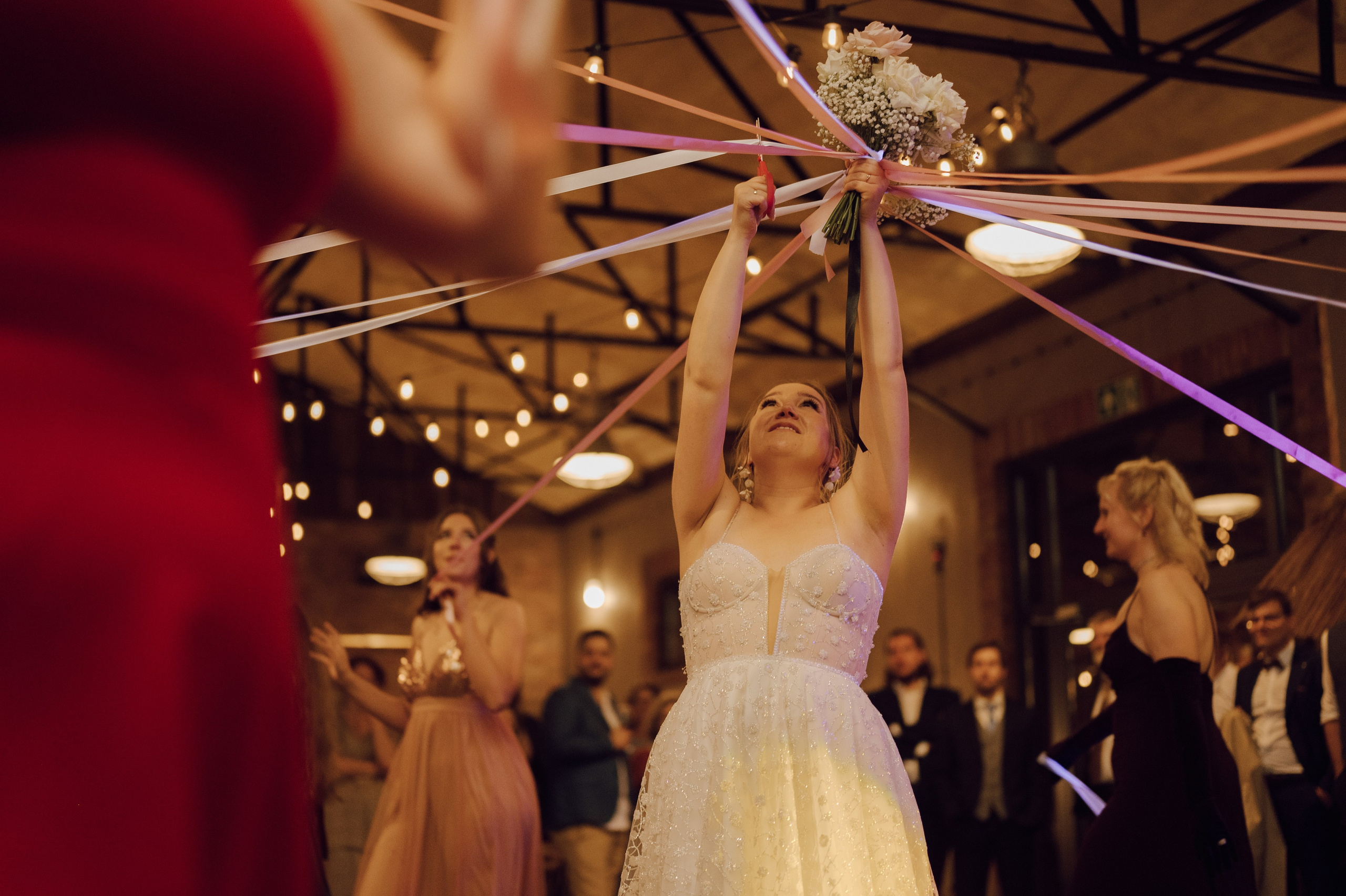 Kasia & Kuba | Wesele w stodole Owczarnia. Ślubny fotograf Poznań | Oliwia Makara