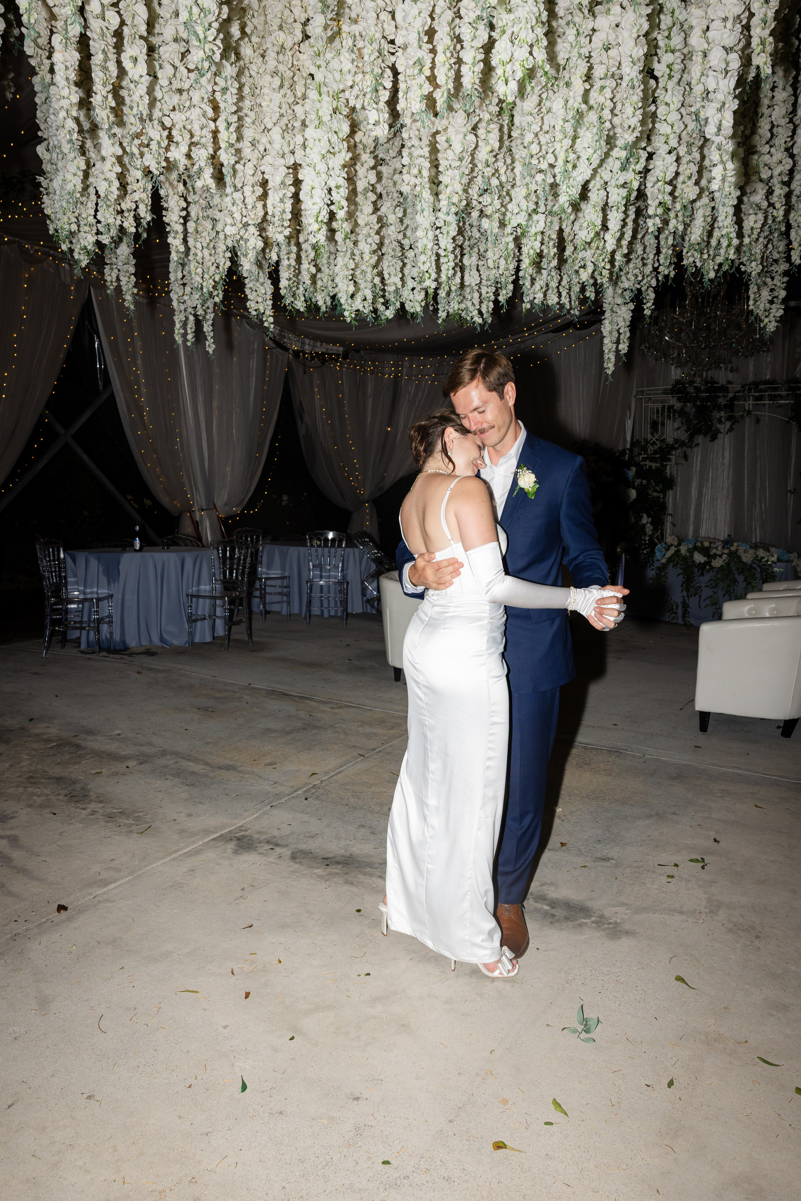 Lester & Annalise’s Romantic Summer Wedding at Gassaway Mansion in Greenville, SC. Wedding and portrait photography in Greenville SC