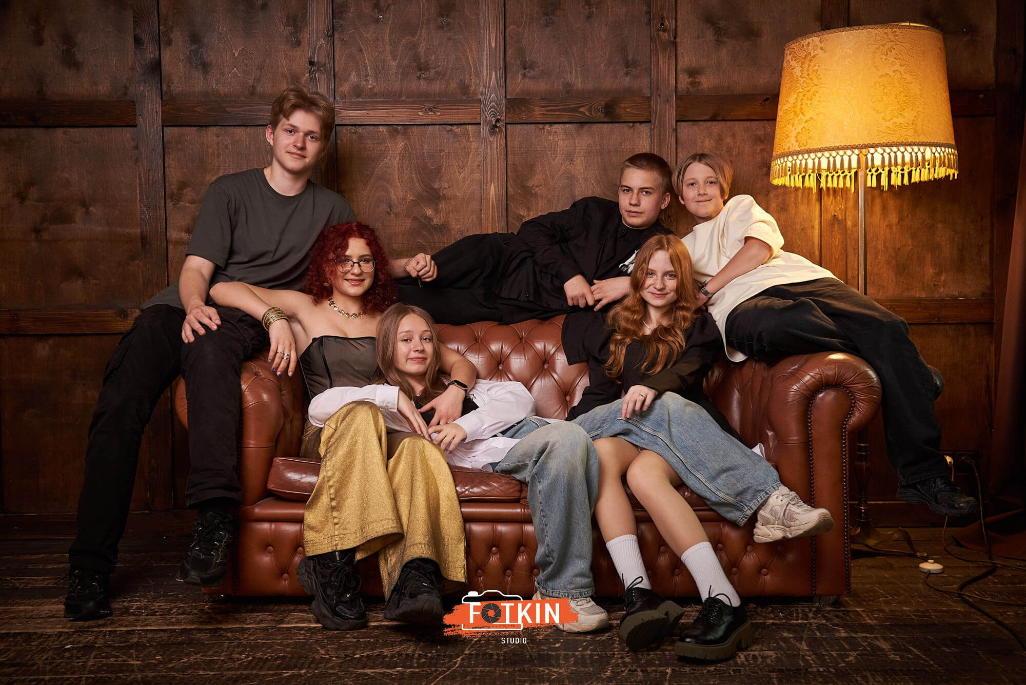 Випускні альбоми для 9- 11 класів Дніпро. Випускні альбоми фотокниги Київ та Дніпро