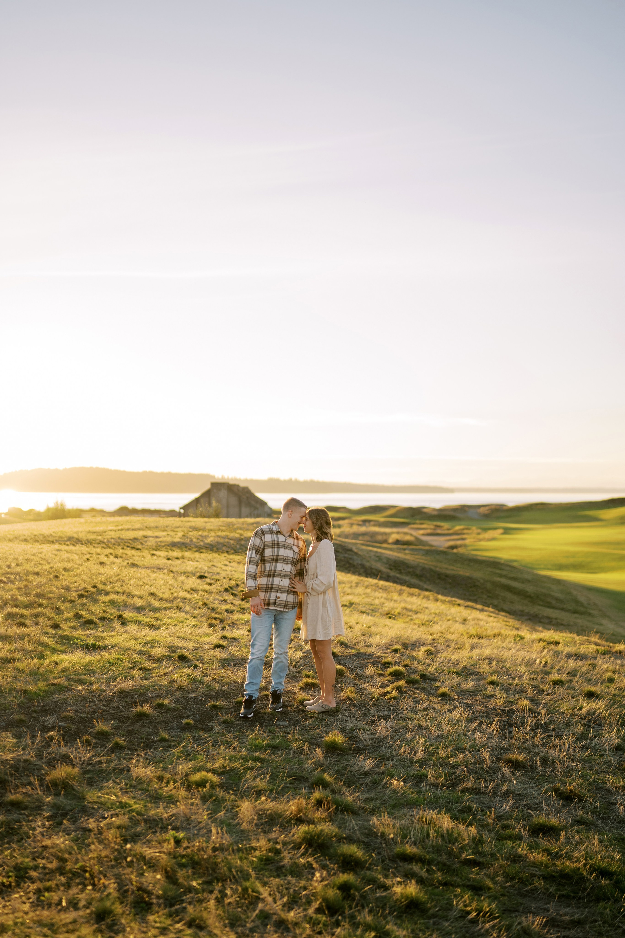 A story of incredible love at sunset. September 2024. Tacoma, Chambers Bay Golf Course. EVAN ARISTOV WEDDING PHOTOGRAPHY — Seattle Wedding Photographer