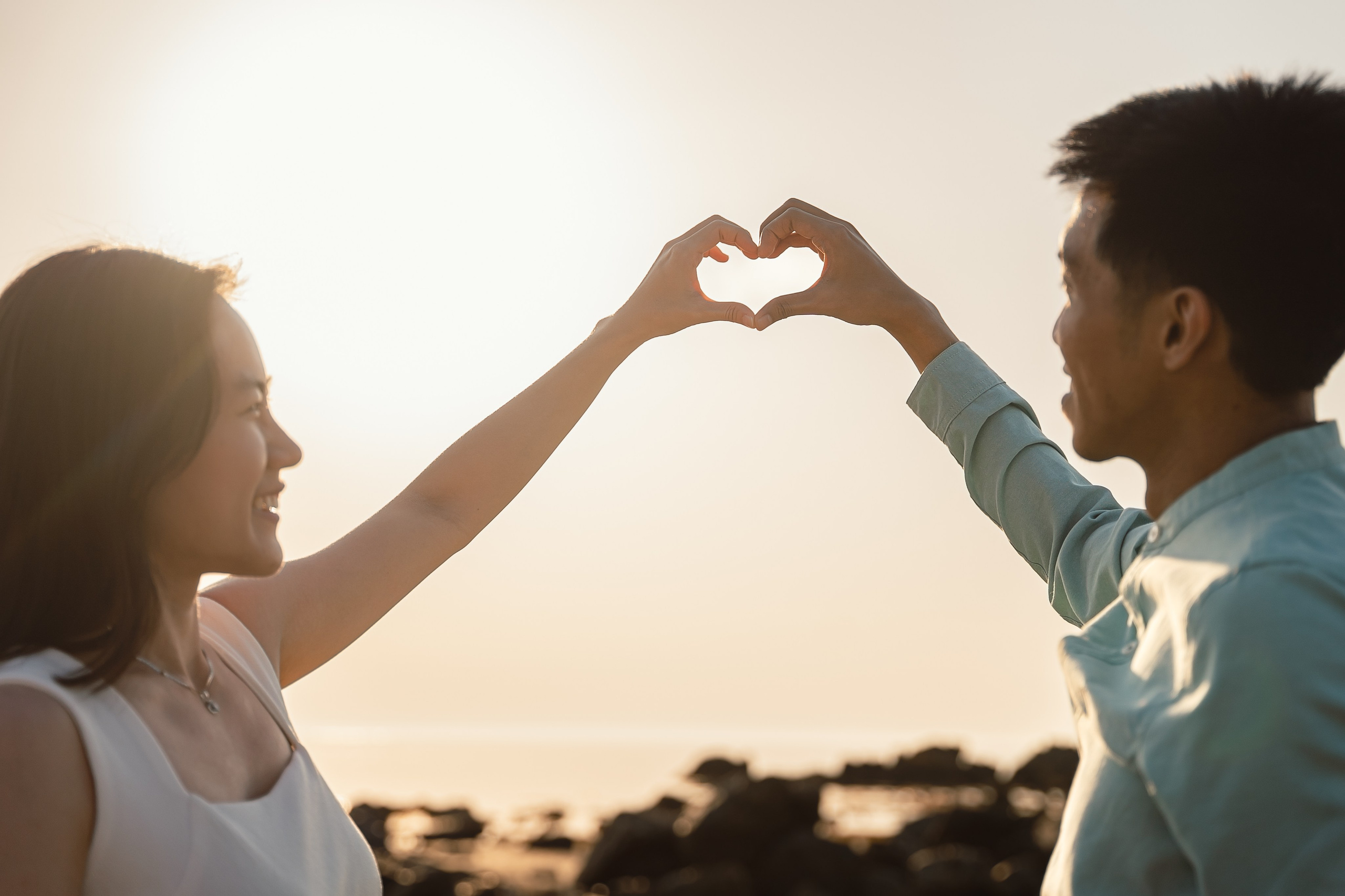 Fukuoka Couple Photoshoot: Roses, Totoro Forest & Sunset Love Story
