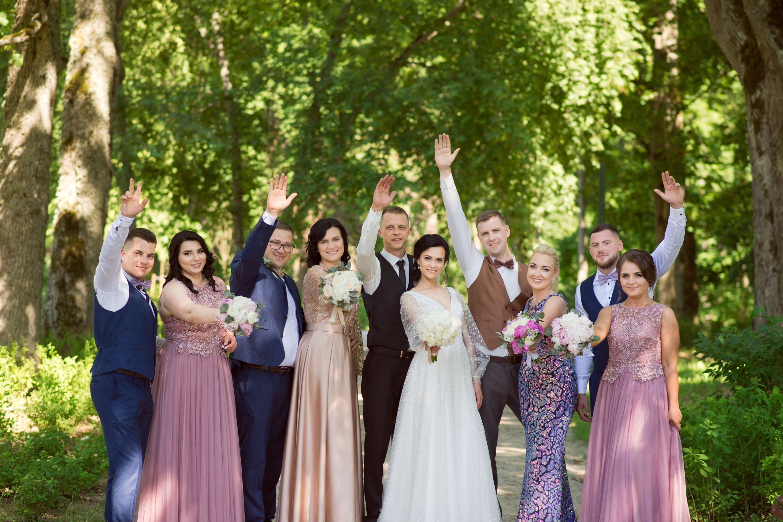 Vestuvių fotosesija, ceremonija, Vestuvių pasiruošimo fotografavimas. Vestuvių fotografas Vilnius Trakai kaina vestuvių fotografavimas fotografė personal.lt photogrpahy kainos jaunoji jaunikis nuotaka santuoka vestuvės, profesionali natūrali meninė reportažinė klasikinė fotosesija, vestuvių fotosesija gamtoje dvare