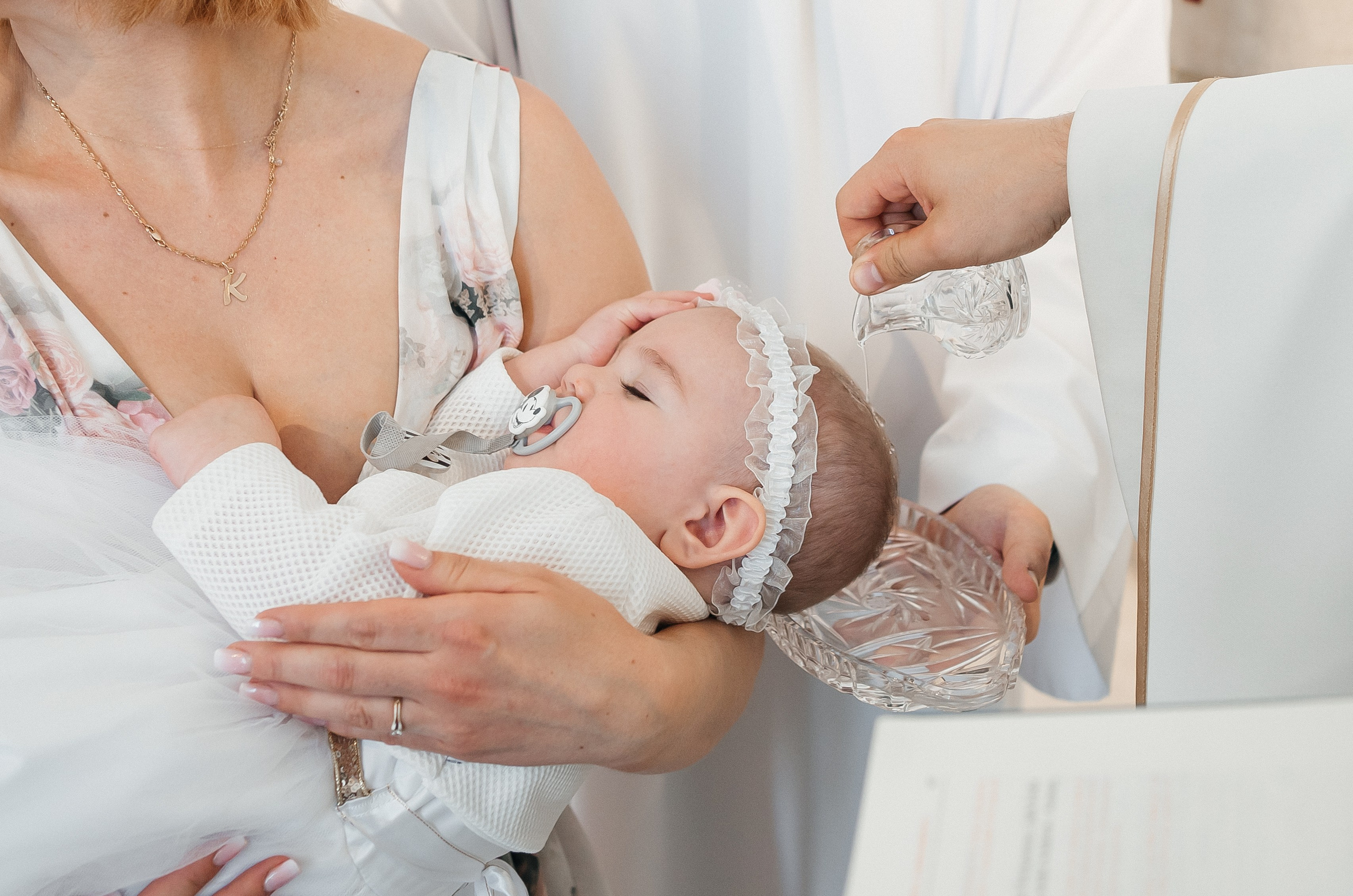 Reportaż z okazji Chrztu Świętego w Łodzi. Fotograf Łódź - sesja ciążowa, noworodkowa, dziecięca. Studio w Łodzi