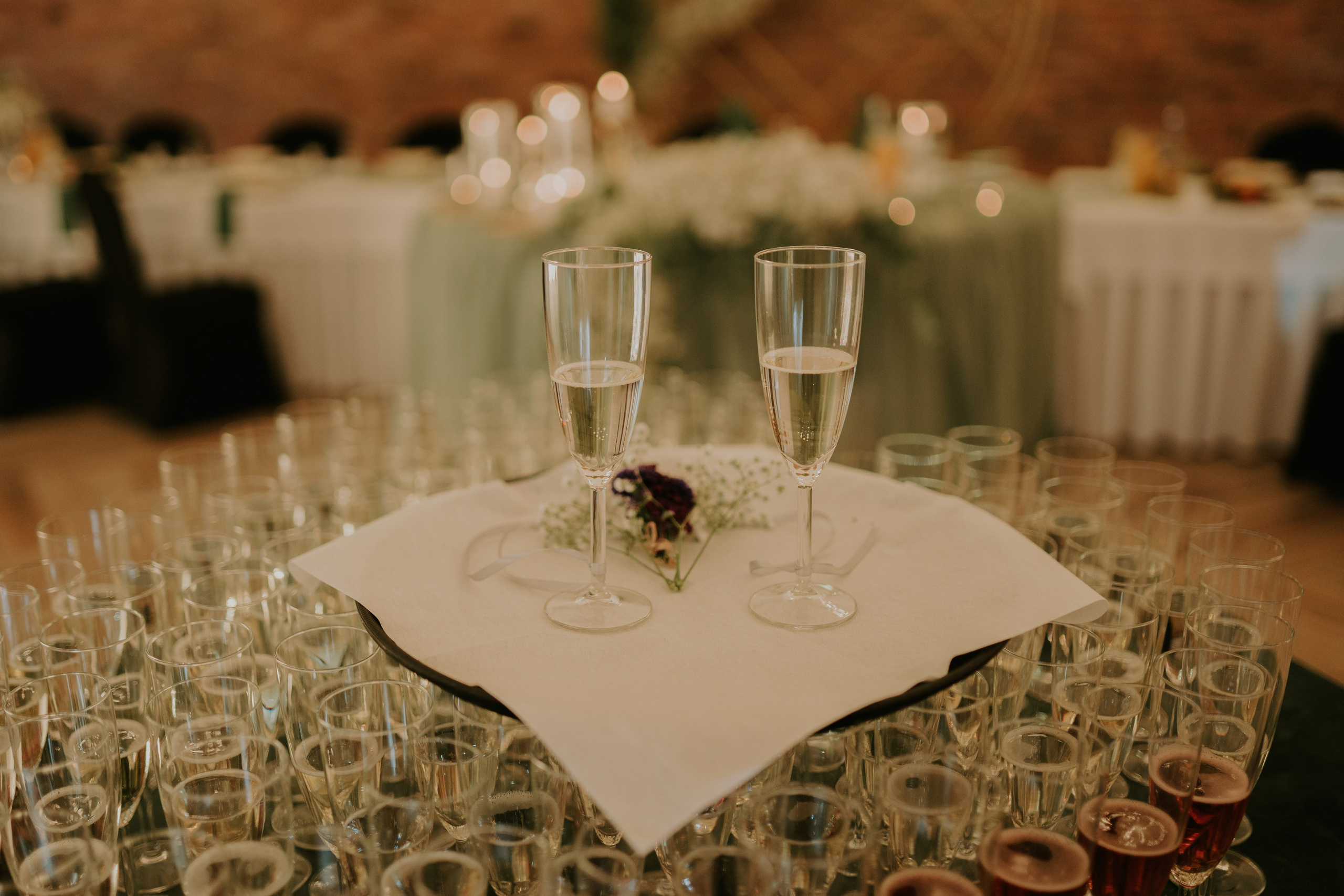 Trzy Drzewa: wspaniała uroczystość Wiktorii i Kamila. Karkowskafoto - fotografia miłości