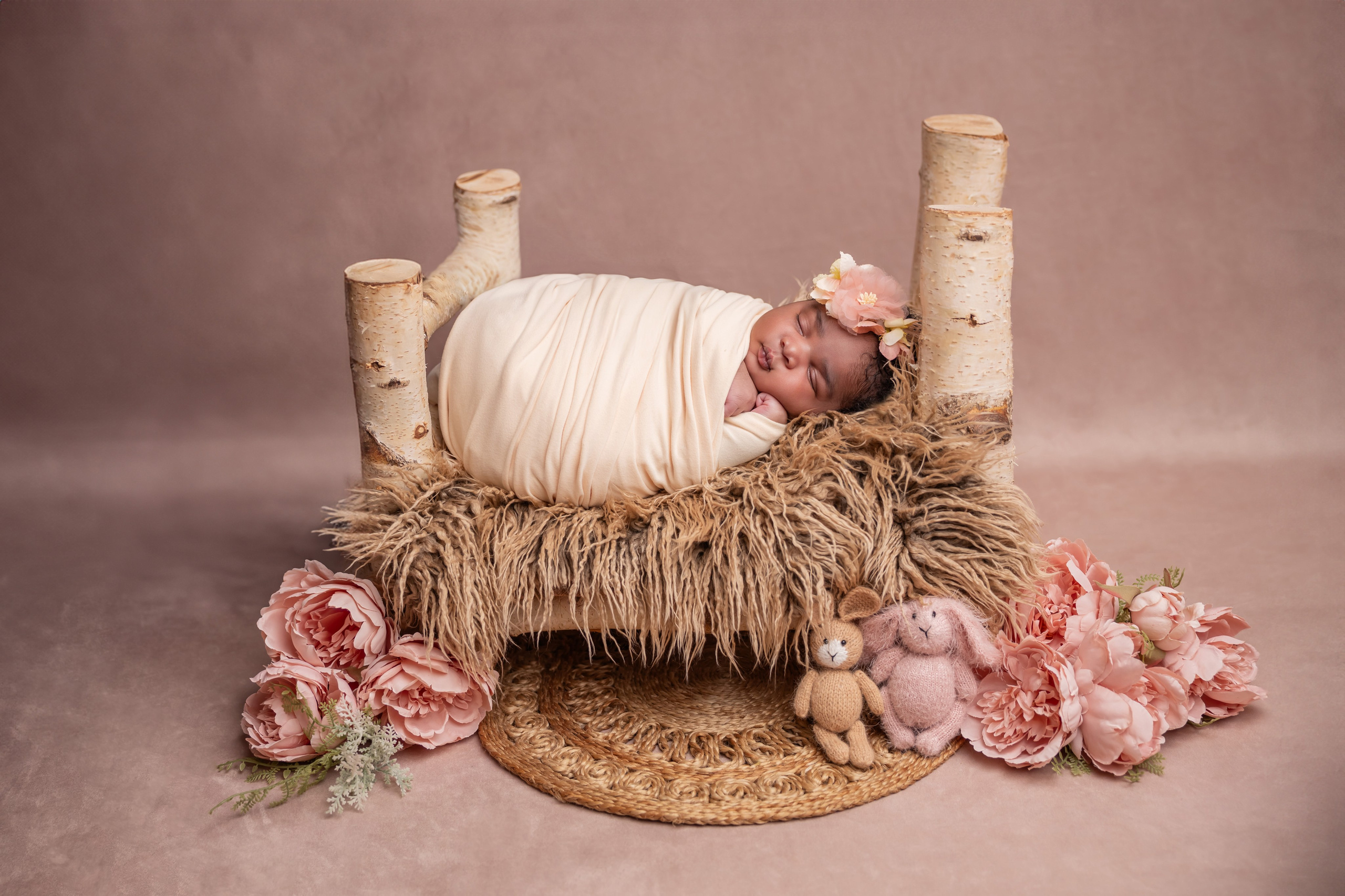 Newborn photo session Stevenage, Hertfordshire. Photographer. Stevenage, Hertfordshire family, maternity and newborn photographer