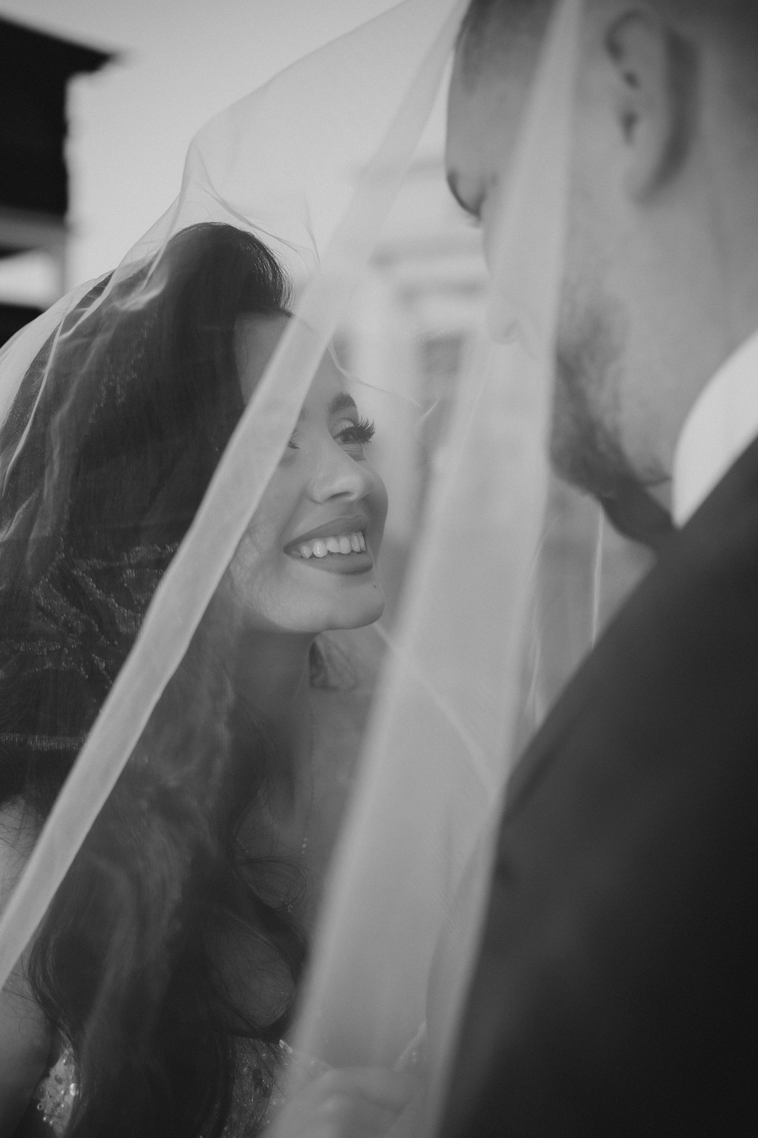 Catalina & Remus. Raw Studio. Fotograful tau de nunta!