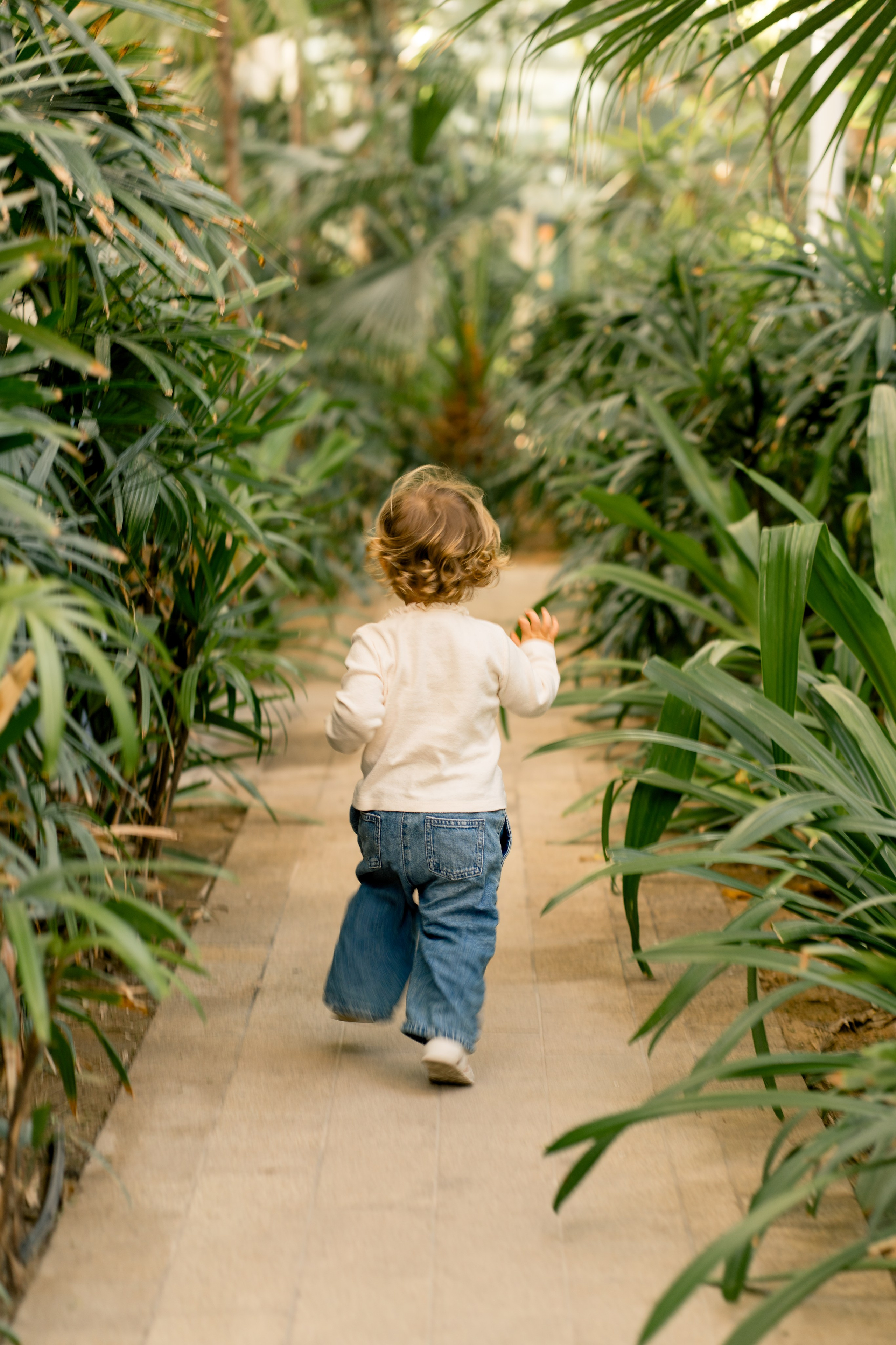 Family photographer in Um Al Emarat Park Abu Dhabi