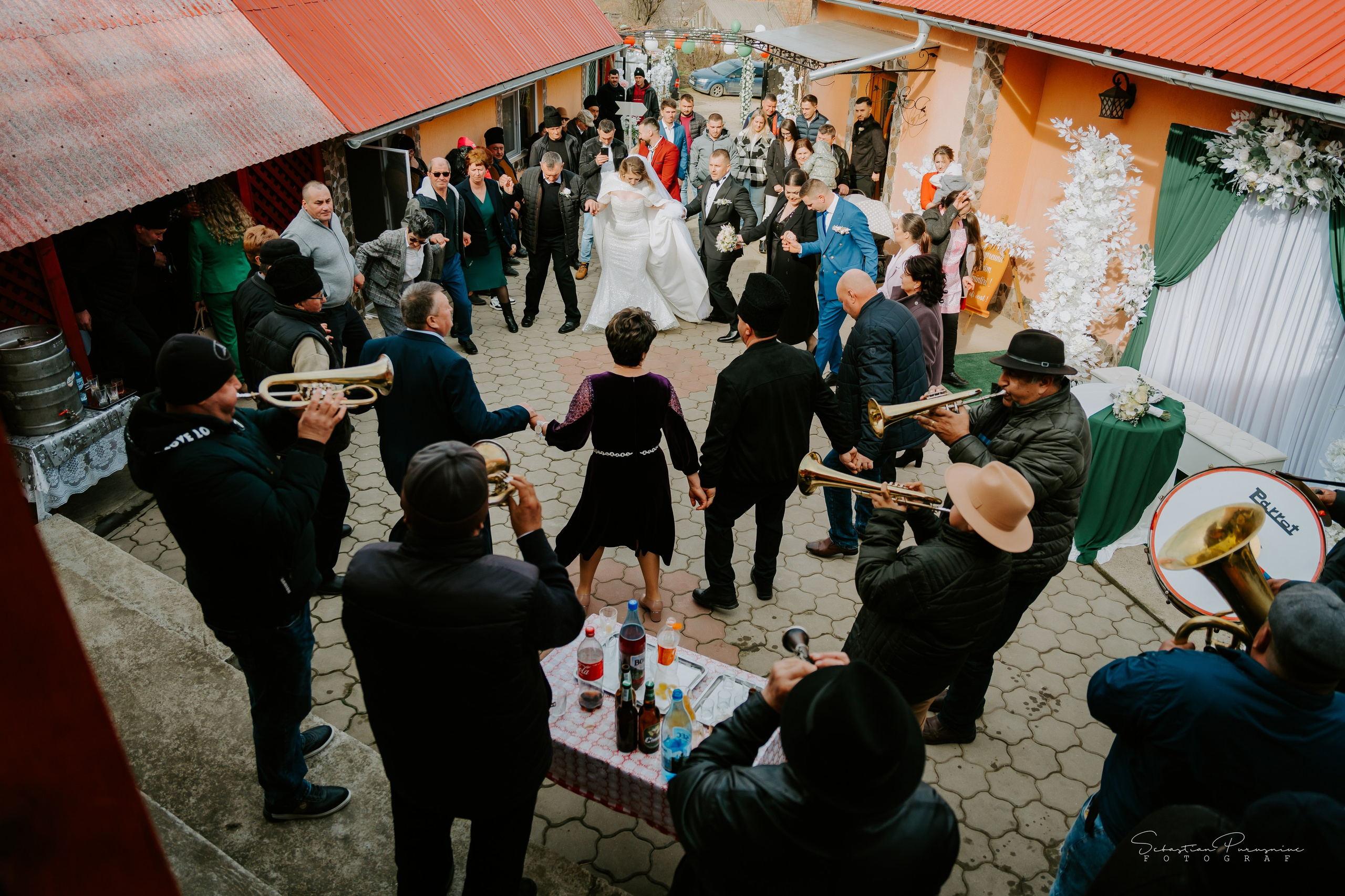 Liliana & Ciprian. Sebastian Purusniuc Fotograf - Iasi