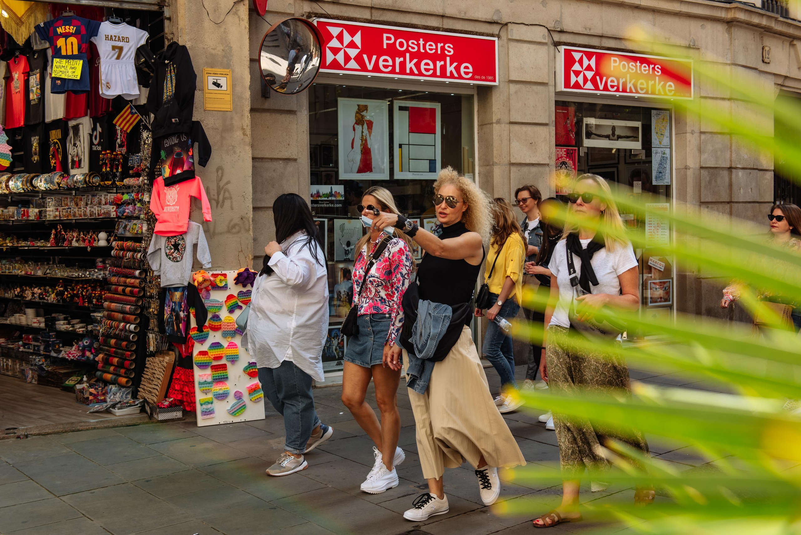 Travelona Tour. Professional photography services in Barcelona by Ekaterina Gasanova