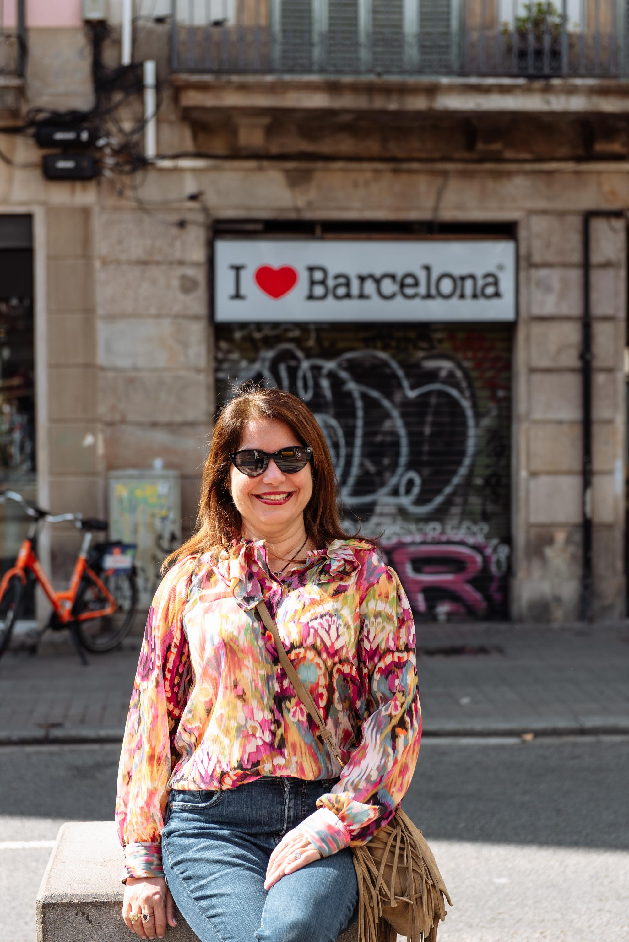 Travelona Tour. Professional photography services in Barcelona by Ekaterina Gasanova