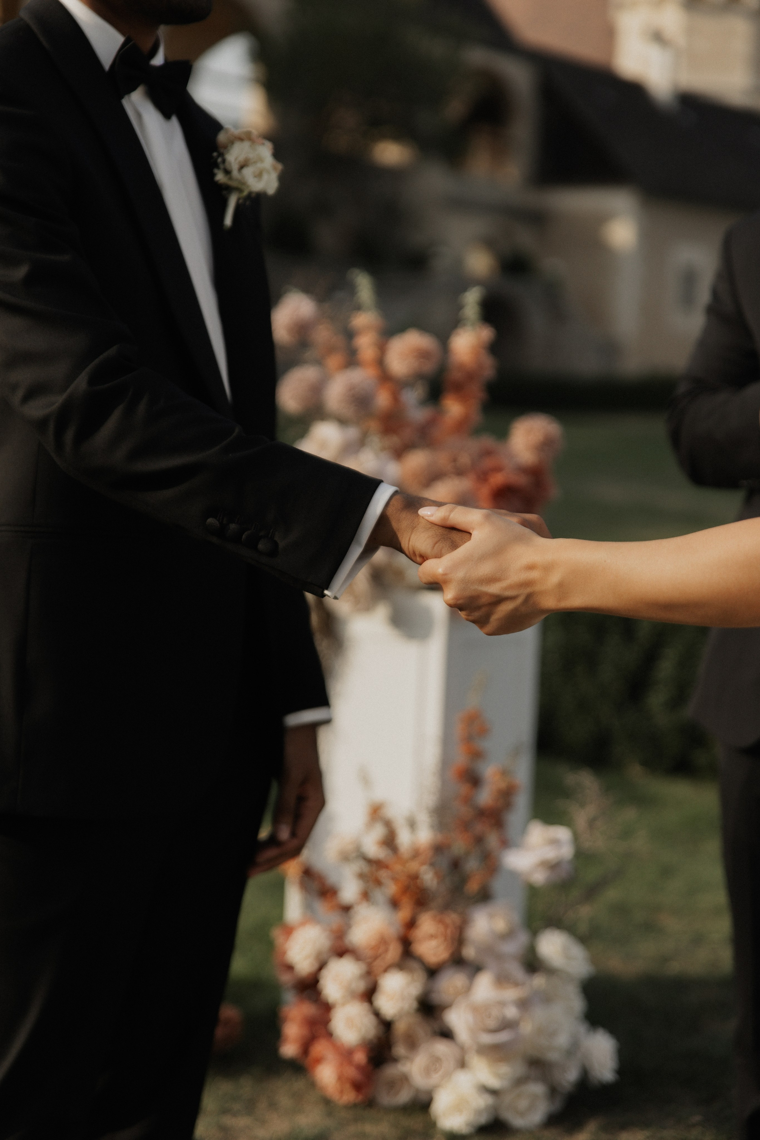 Elegant Castle Wedding in Austria | Alwin & Ruth’s Fairytale Celebration. Wedding photographer and videographer based in Timisoara, Romania