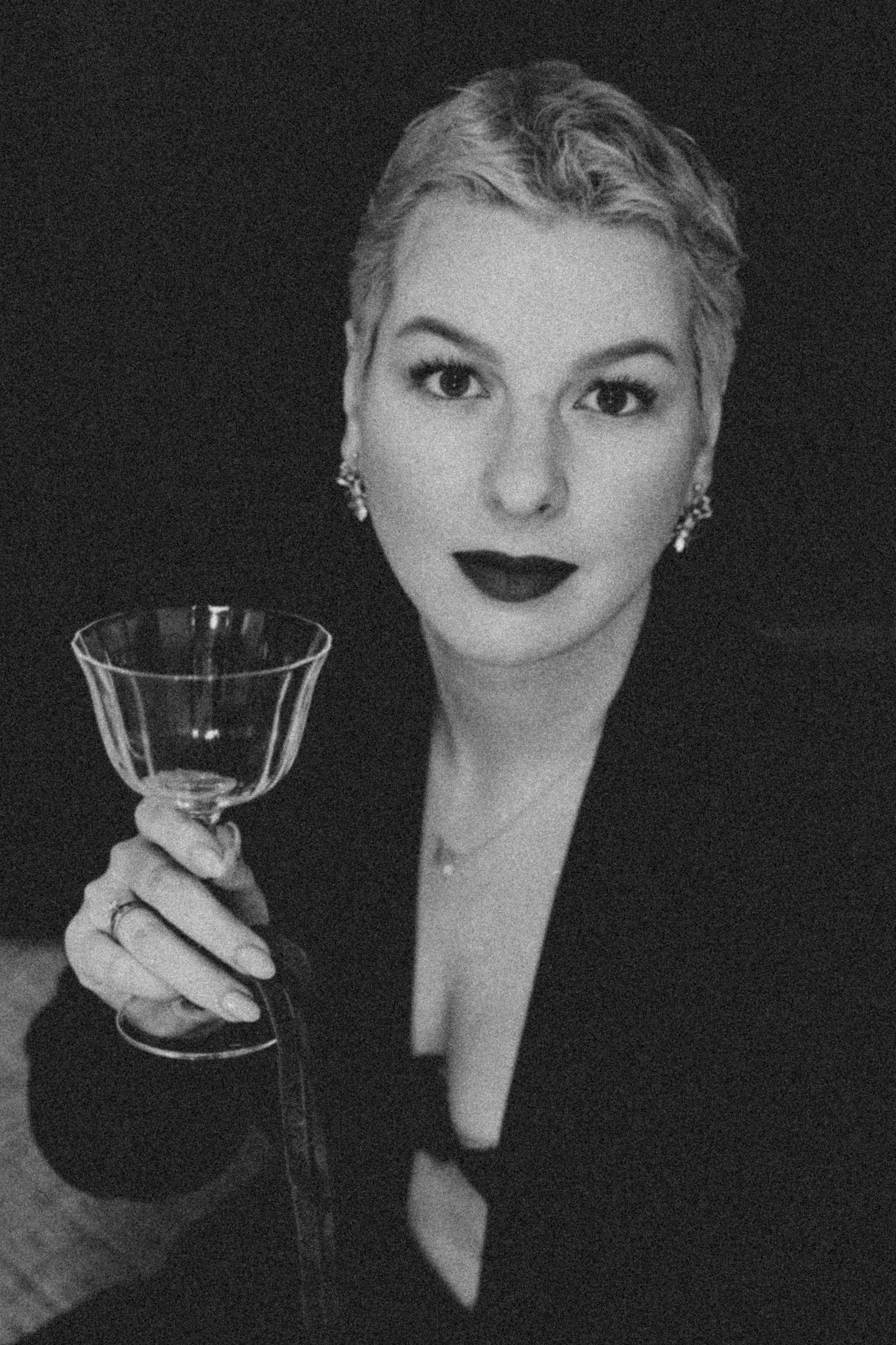 Luxury Boudoir Photography NYC | Four Seasons Hotel Photo Sessions. Videographer and photographer in New York // MAKAROV.VIDEO