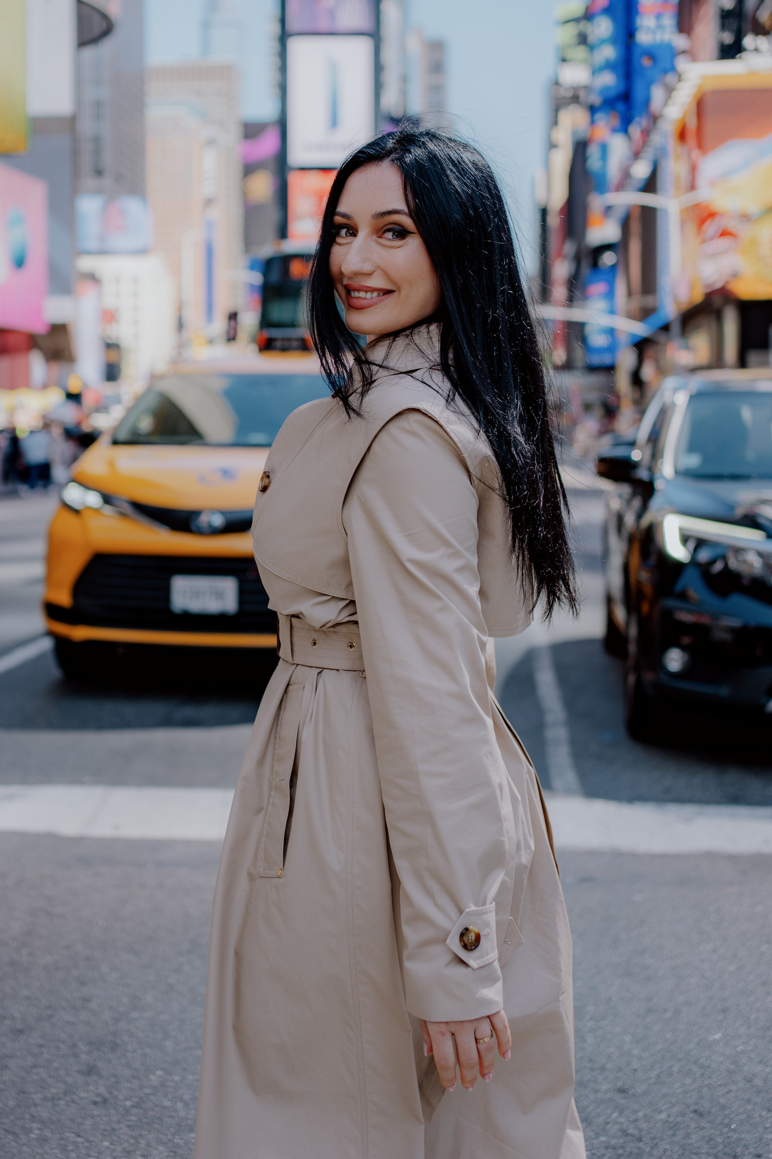 Madalina. Videographer and photographer in New York // MAKAROV.VIDEO