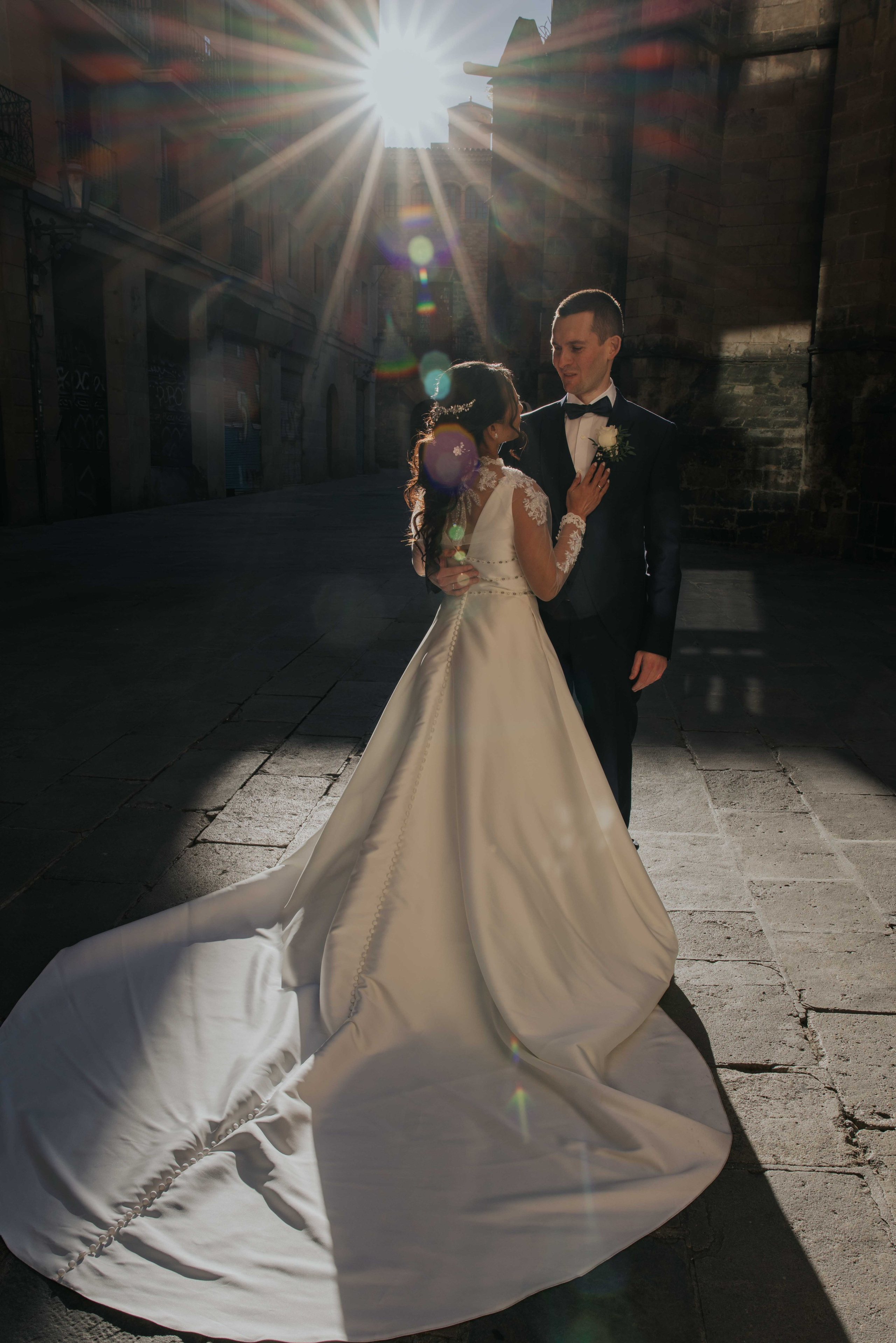 Konstantin & Fresmelin — a wedding story in Barcelona. DiaFoto Weddings · Premium Destination Wedding Photographer & Videographer in Barcelona