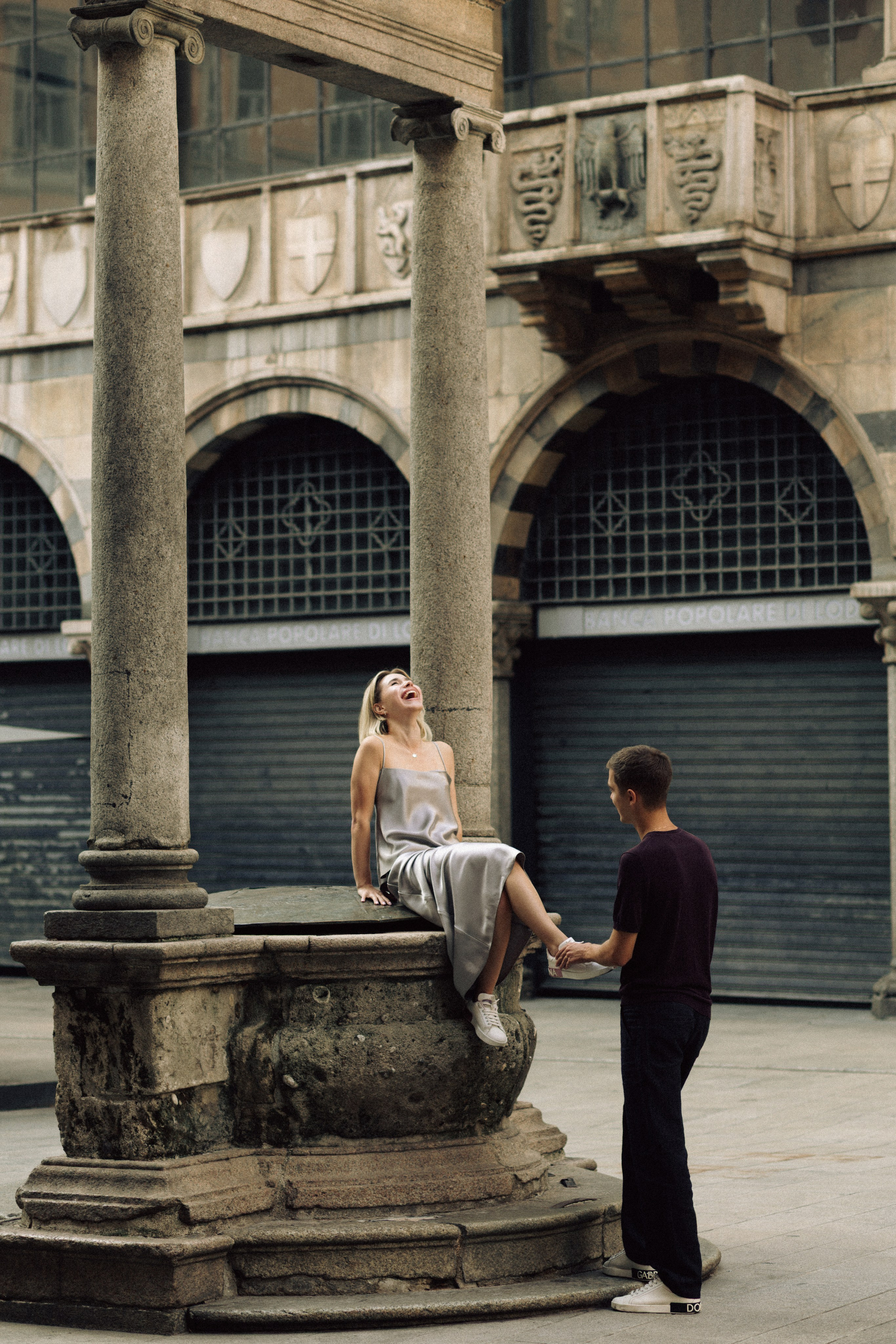 Love Story in Milan | Coffee, Brera & Duomo Photoshoot. Liza Bizzaro — Italy Wedding, Love Story & Portrait Photographer in Milan, Turin, Piedmont and Across Italy