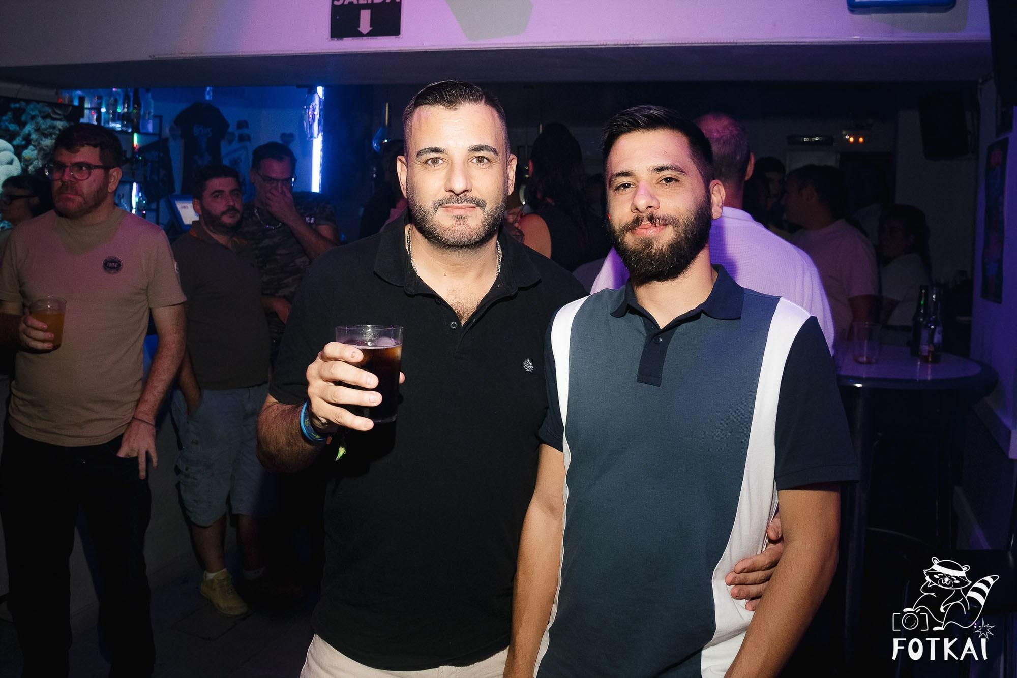 La Prohibida — Reportaje fotográfico en Boys Disco Pub La Mata Torrevieja | FOTKAI