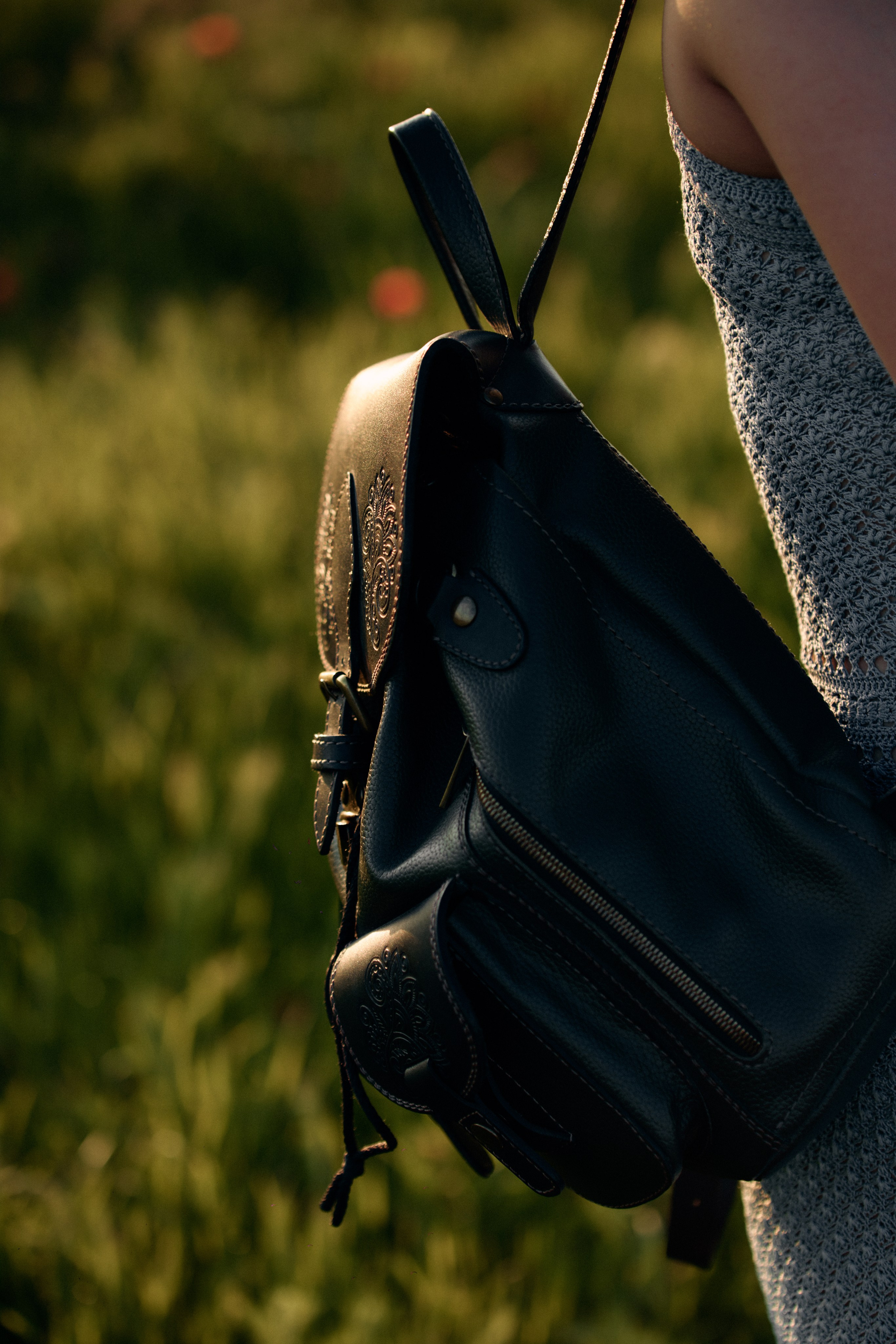 Юлька в маках. Валерия Вартанова. Фотограф