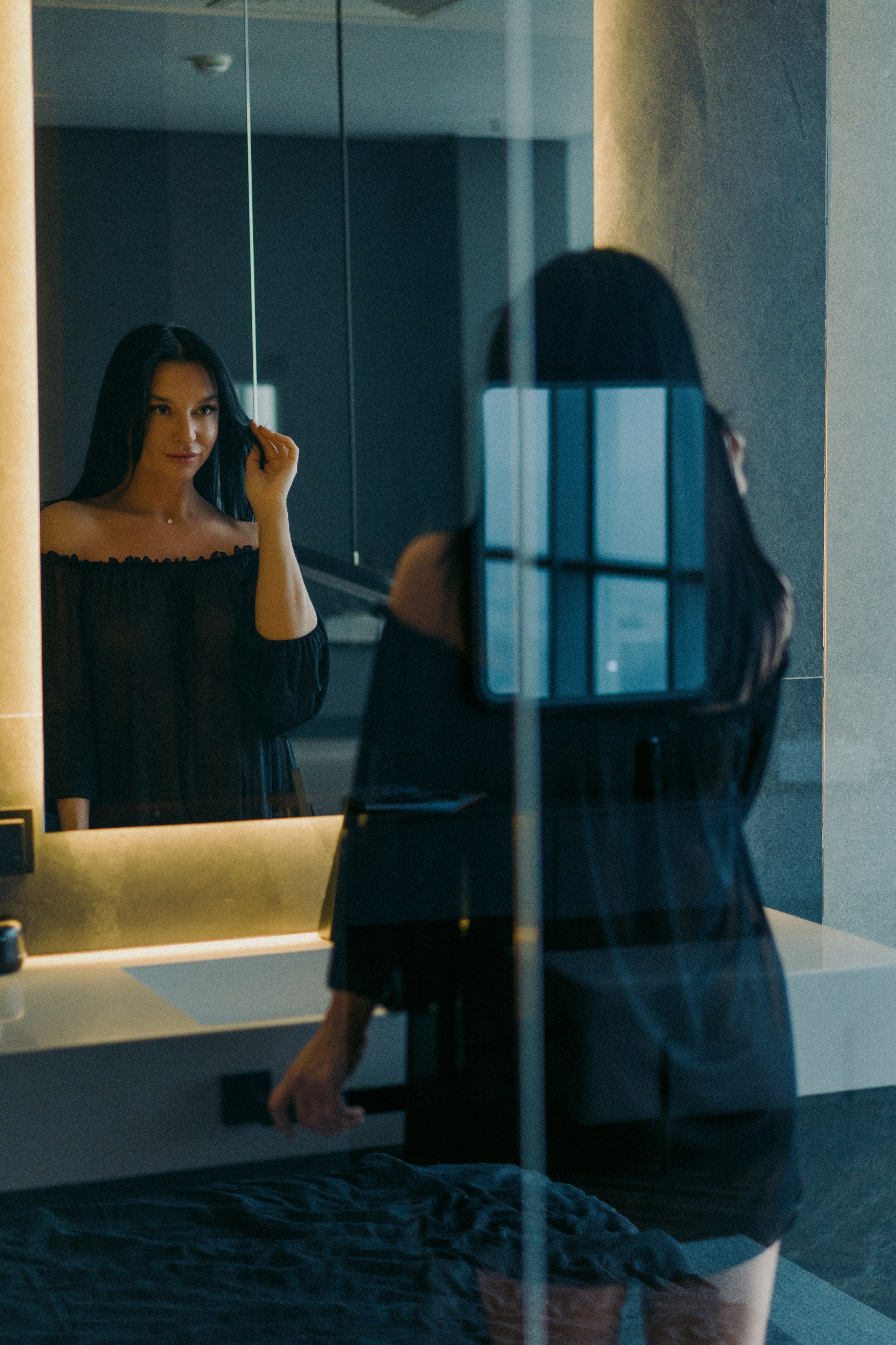 Luxury Couple Boudoir Photography NYC | Intimate Hotel Photo Sessions. Videographer and photographer in New York // MAKAROV.VIDEO