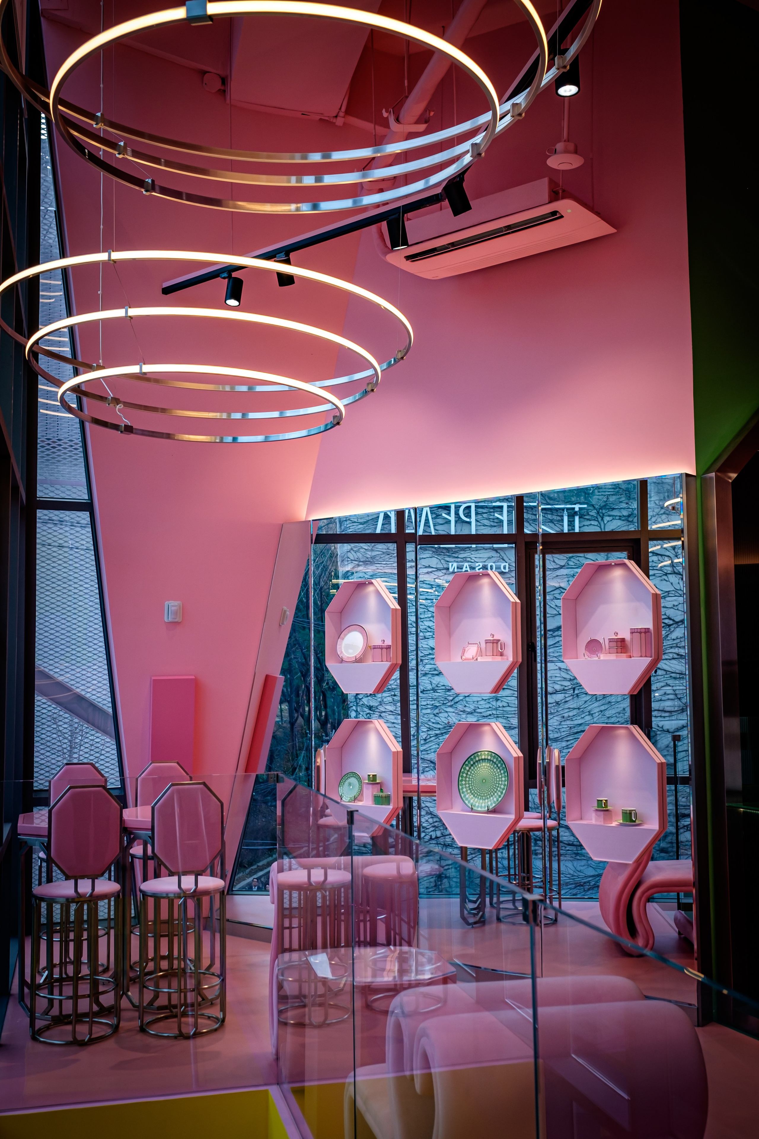 SWAROVSKI. Photographer in Seoul Dobrokvashina Natalya