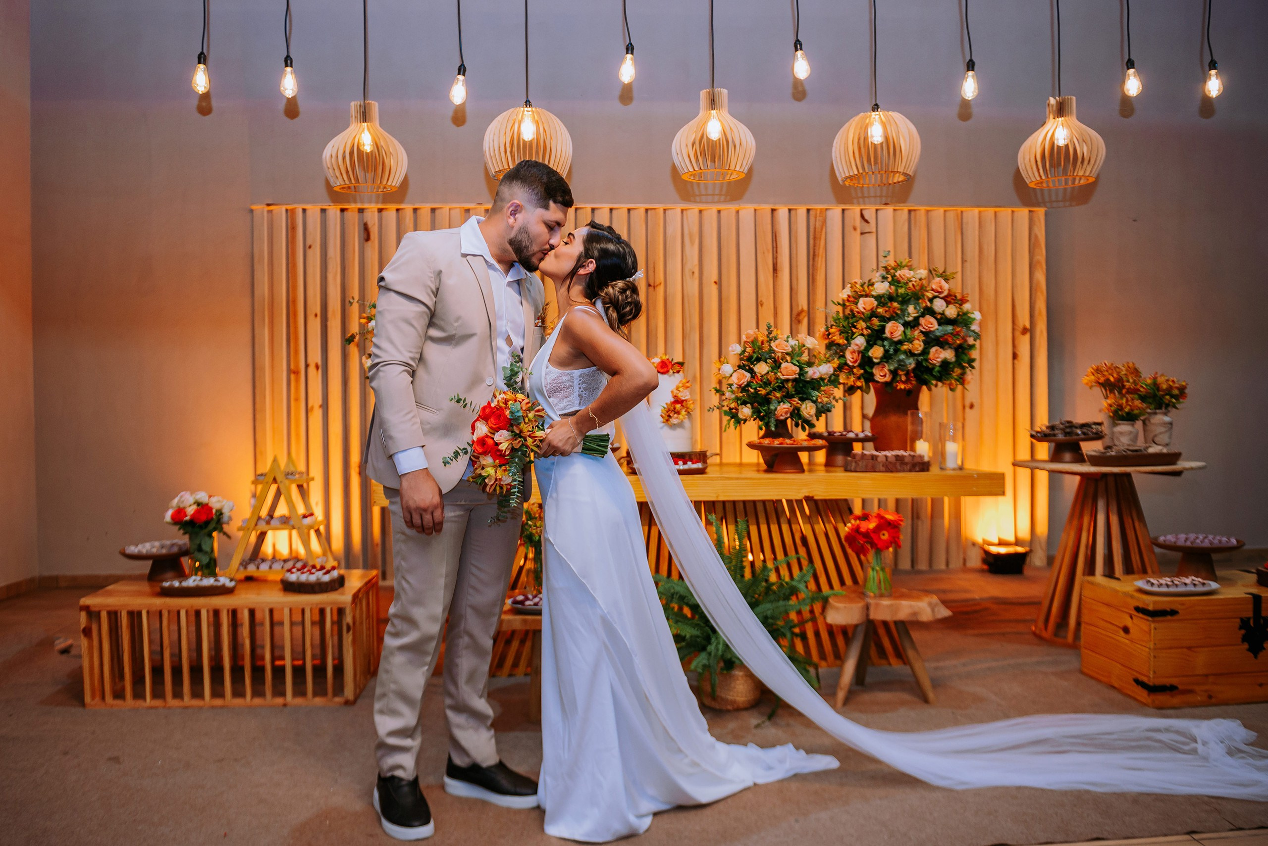 Casamento Thainá e Felipe. R&S Fotografia e Filme fotografamos e filmamos casamentos, ensaios diversos, eventos em geral e hotelaria