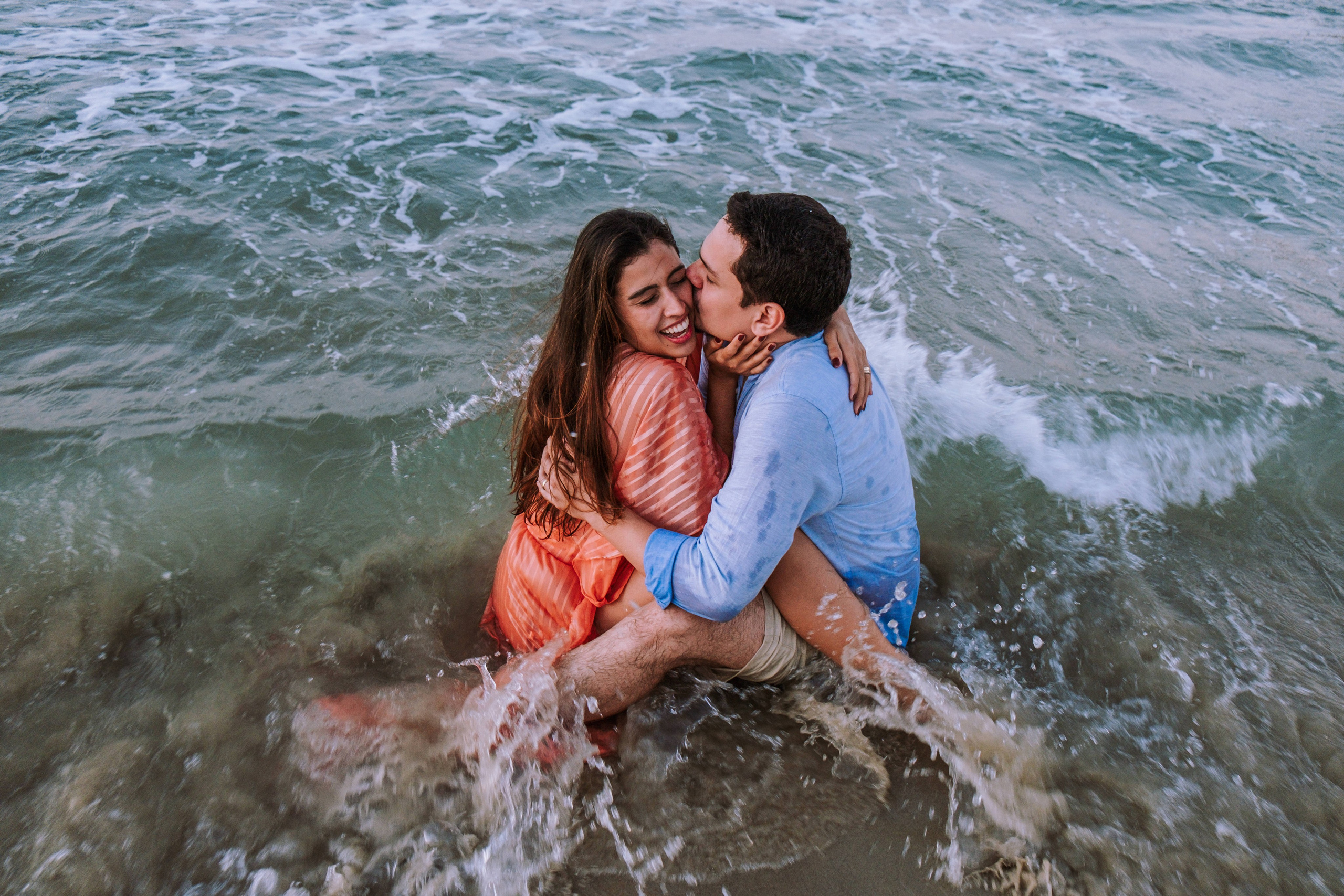 Ensaio de casal Larissa e Raphael. R&S Fotografia e Filme fotografamos e filmamos casamentos, ensaios diversos, eventos em geral e hotelaria
