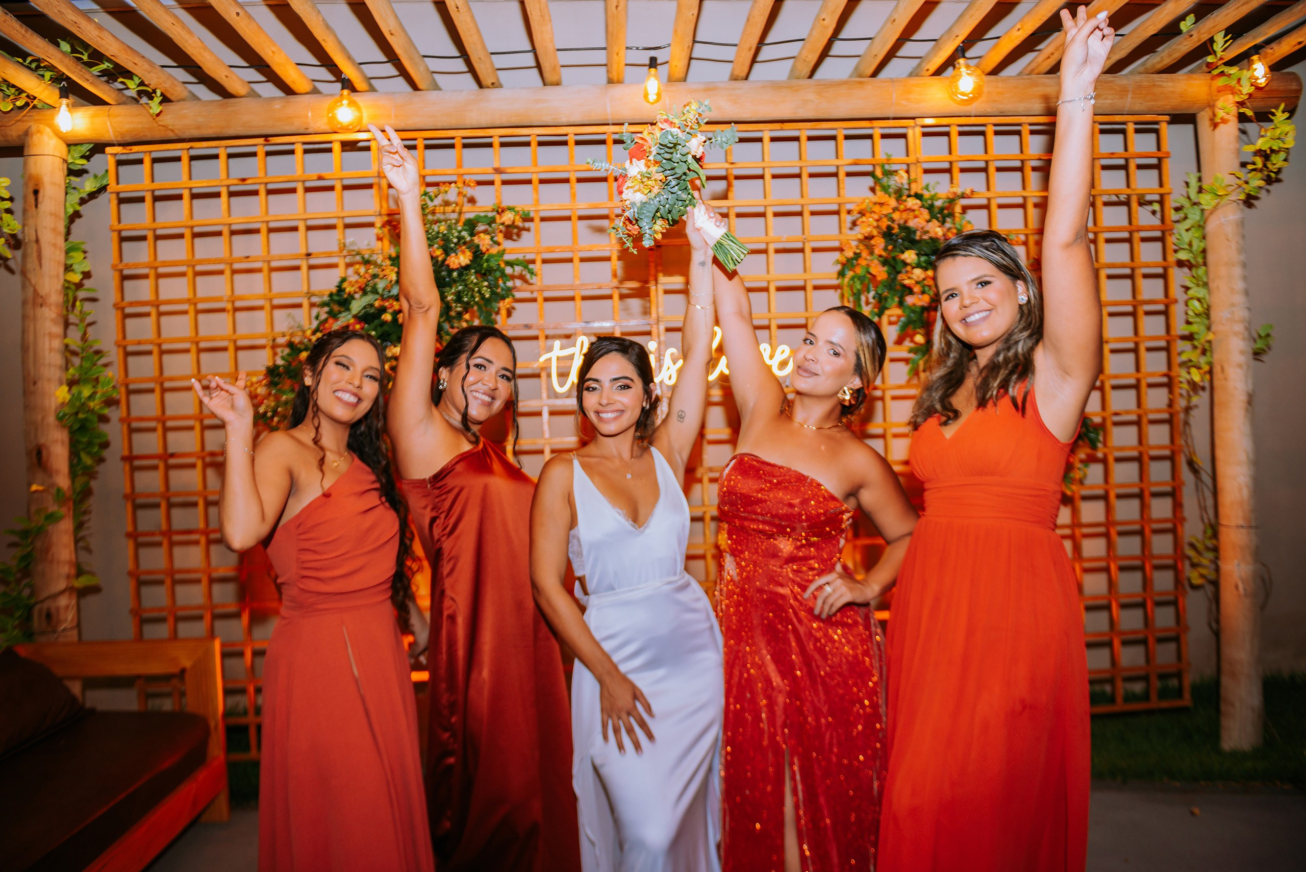 Casamento Thainá e Felipe. R&S Fotografia e Filme fotografamos e filmamos casamentos, ensaios diversos, eventos em geral e hotelaria