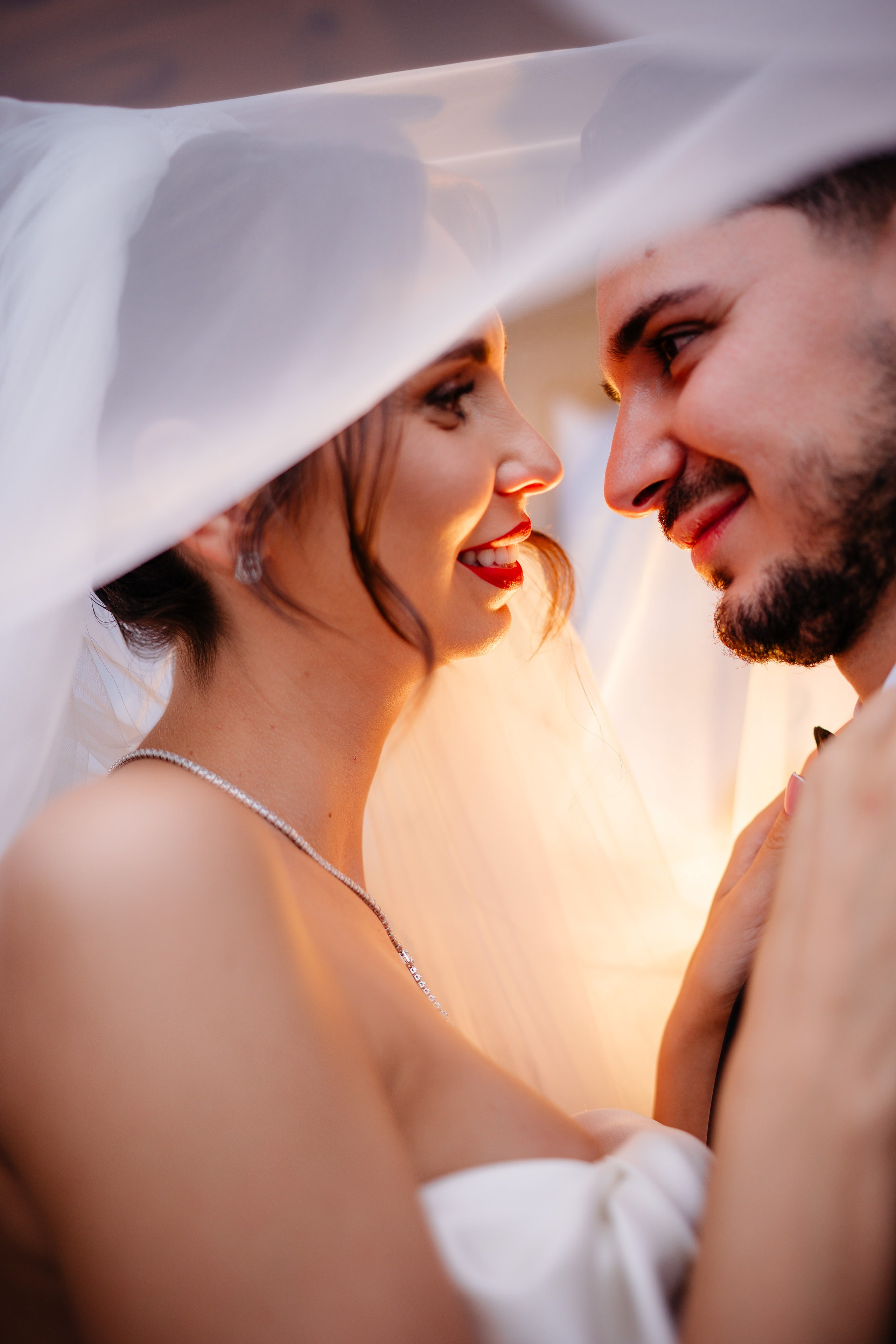 Povestea de nuntă a lui Anca și Dragoș în Bacău | Fotografie de Eveniment. Raw Studio. Fotograful tau de nunta!