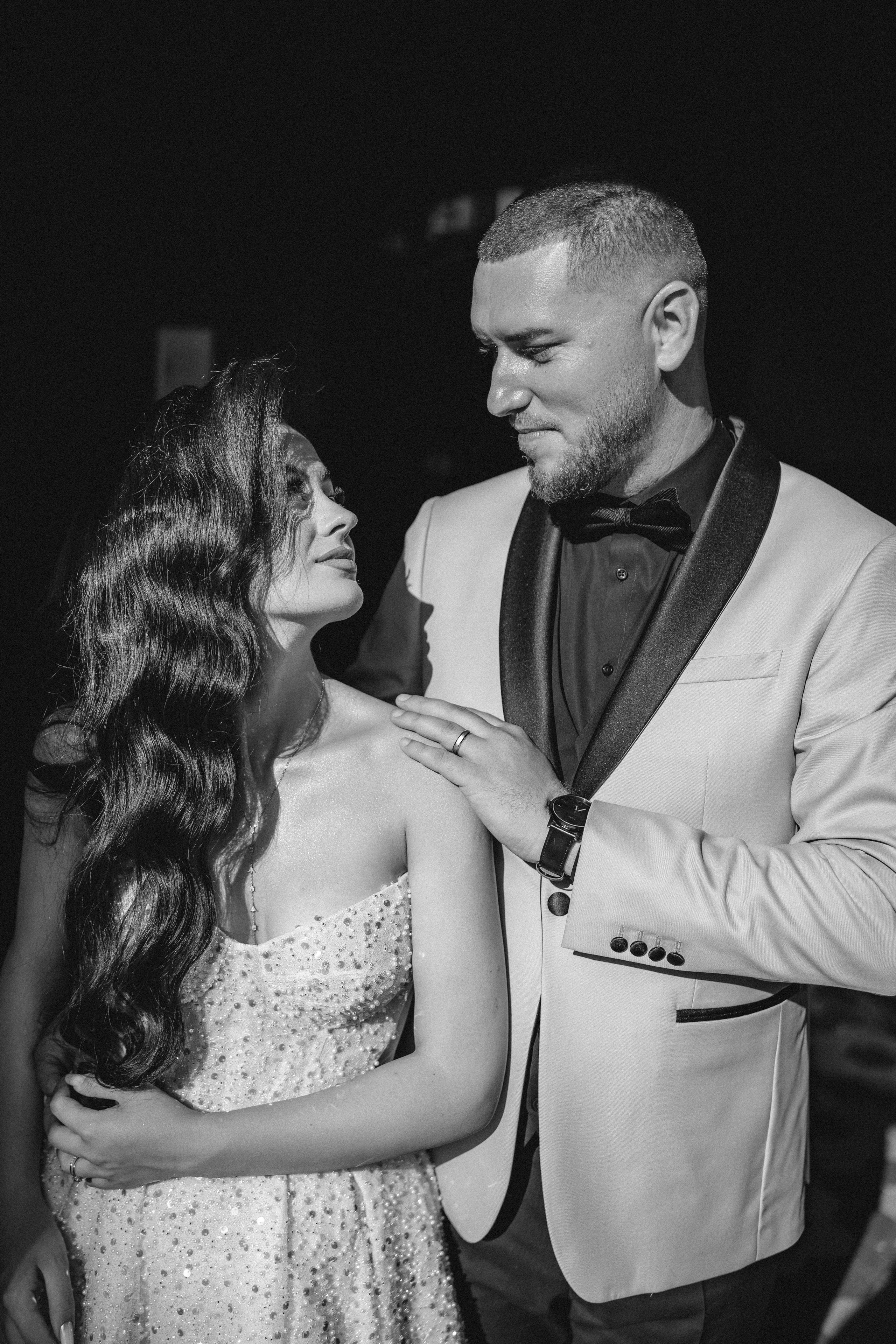 Catalina & Remus. Raw Studio. Fotograful tau de nunta!