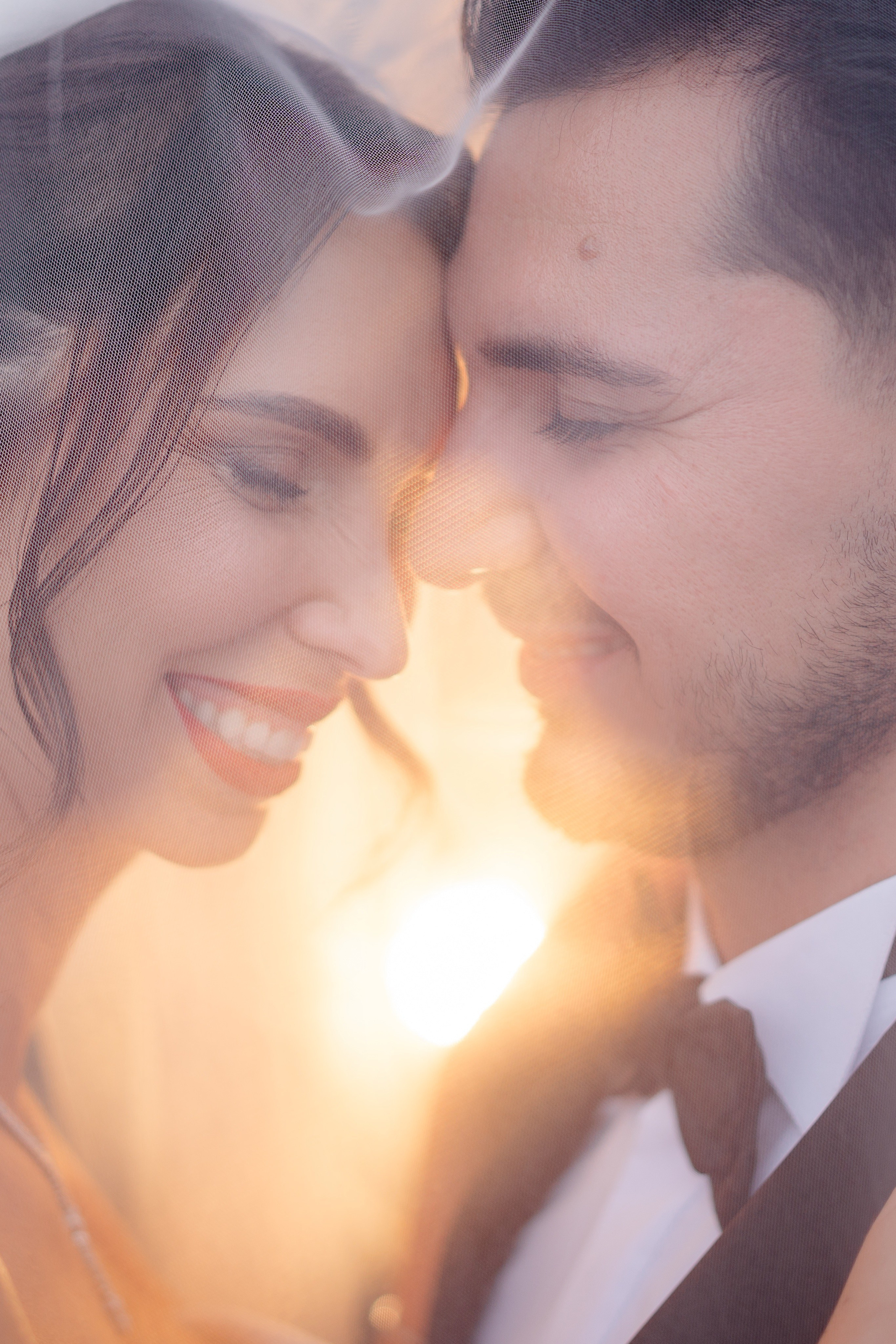 Anca și Dragoș, un moment plin de tandrețe la ședința foto de cuplu.