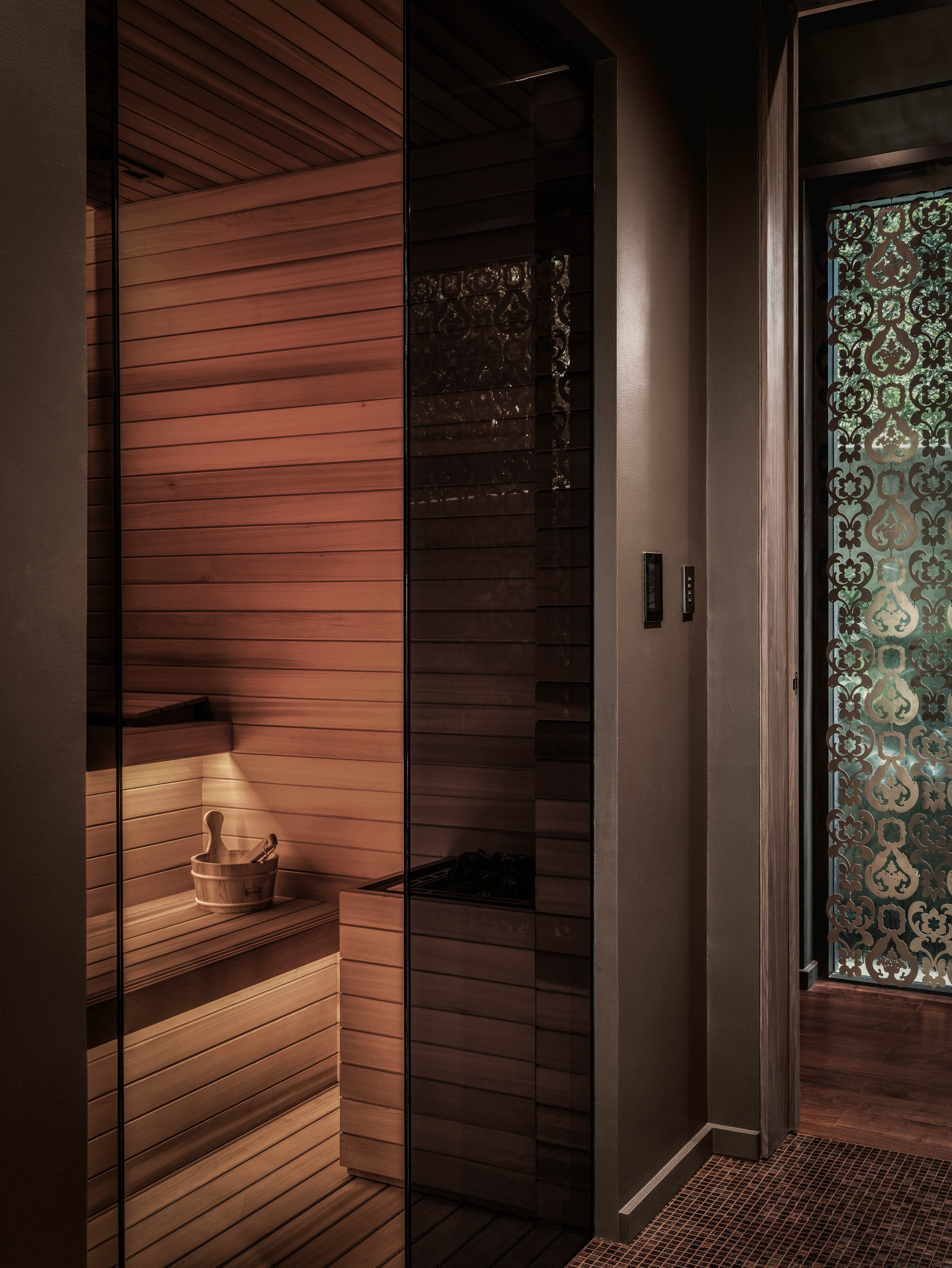 Частный Транажерный Зал на вилле. Interior photographer in Phuket | Perelude Interior