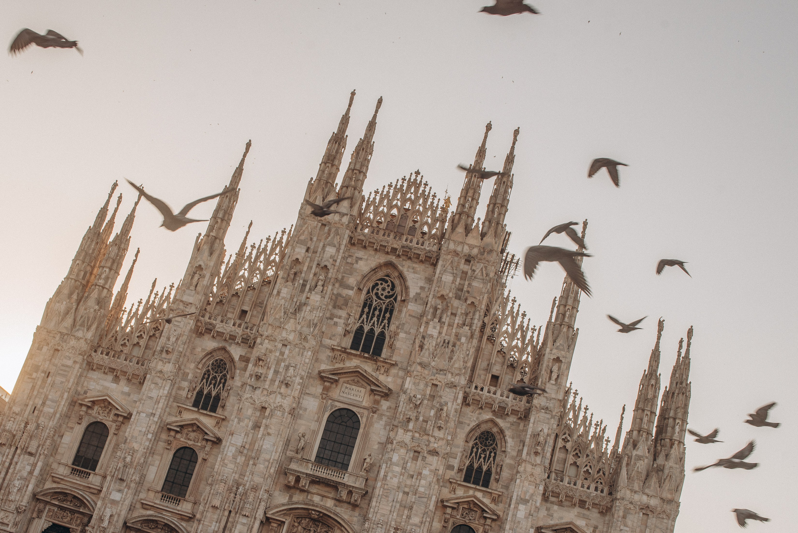 Save the date teaser — Prewedding photoshoot. AnaMilanoFoto | Couple & Wedding Photographer in Milan