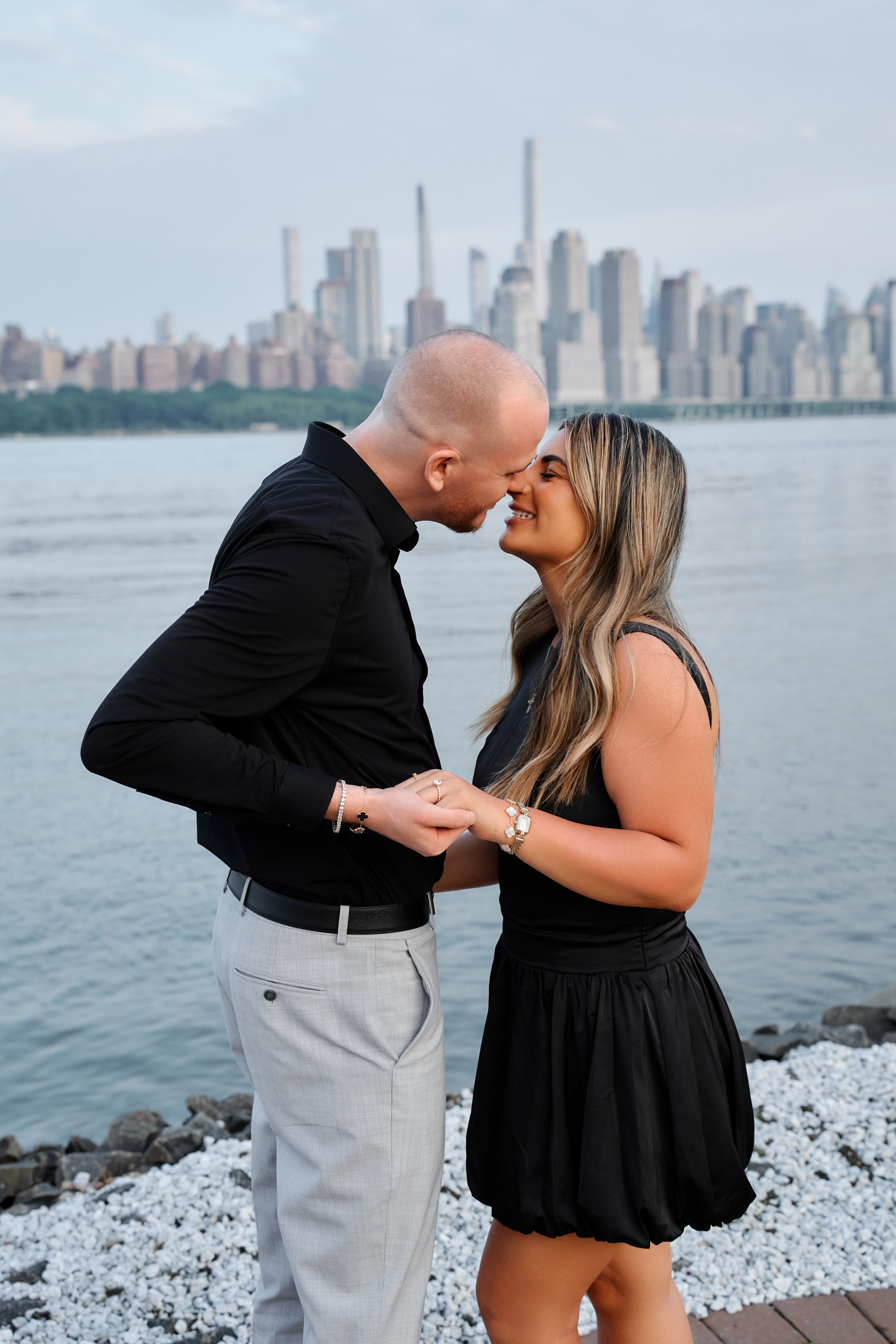 Surprise Proposal in New York. Professional Wedding and event photographer USA New York