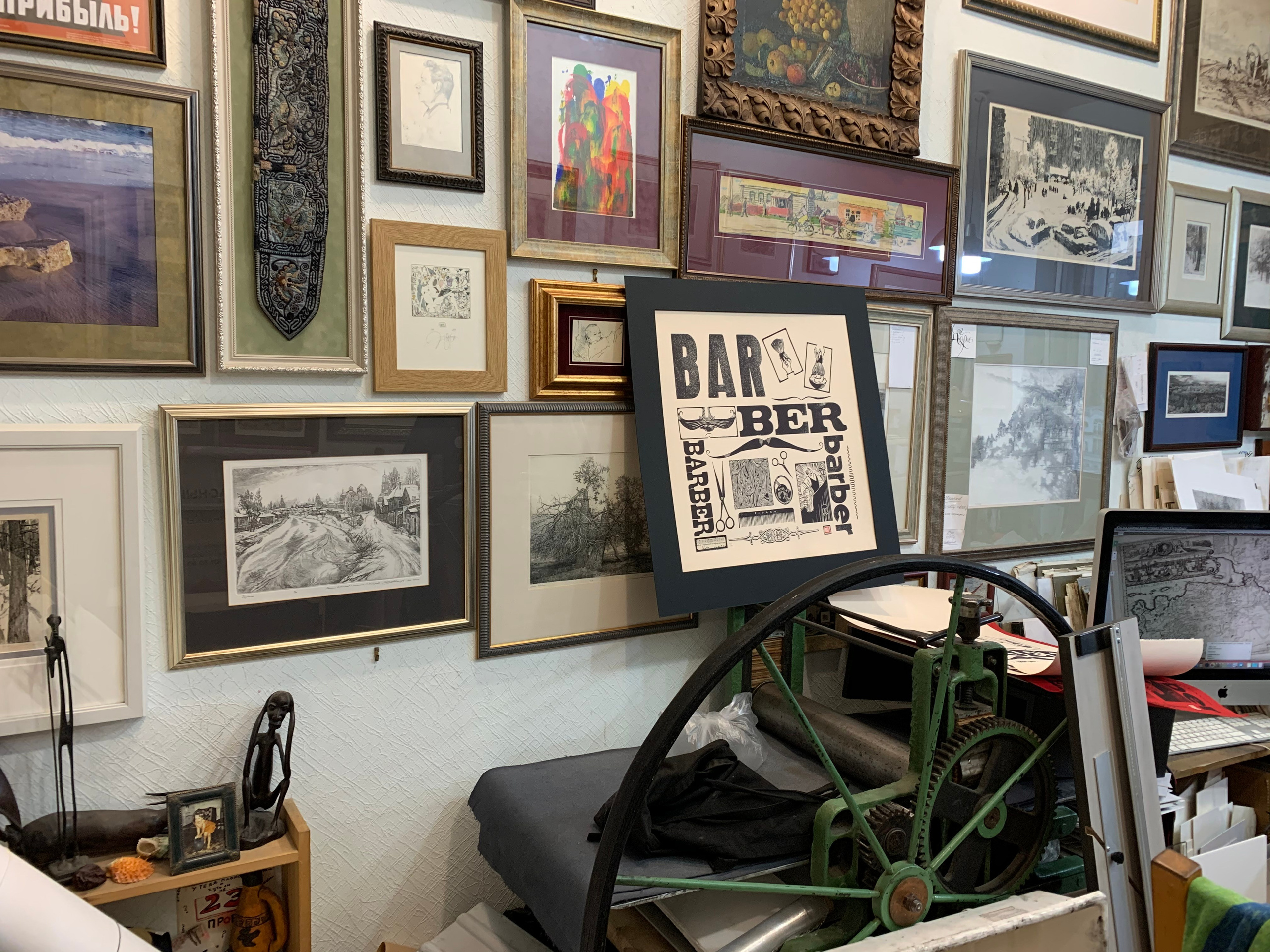 Barber print linocut printmaker antique printmaker barber print sous-sol editions limitededition artprint barberprint barber Rossini Figaro art print