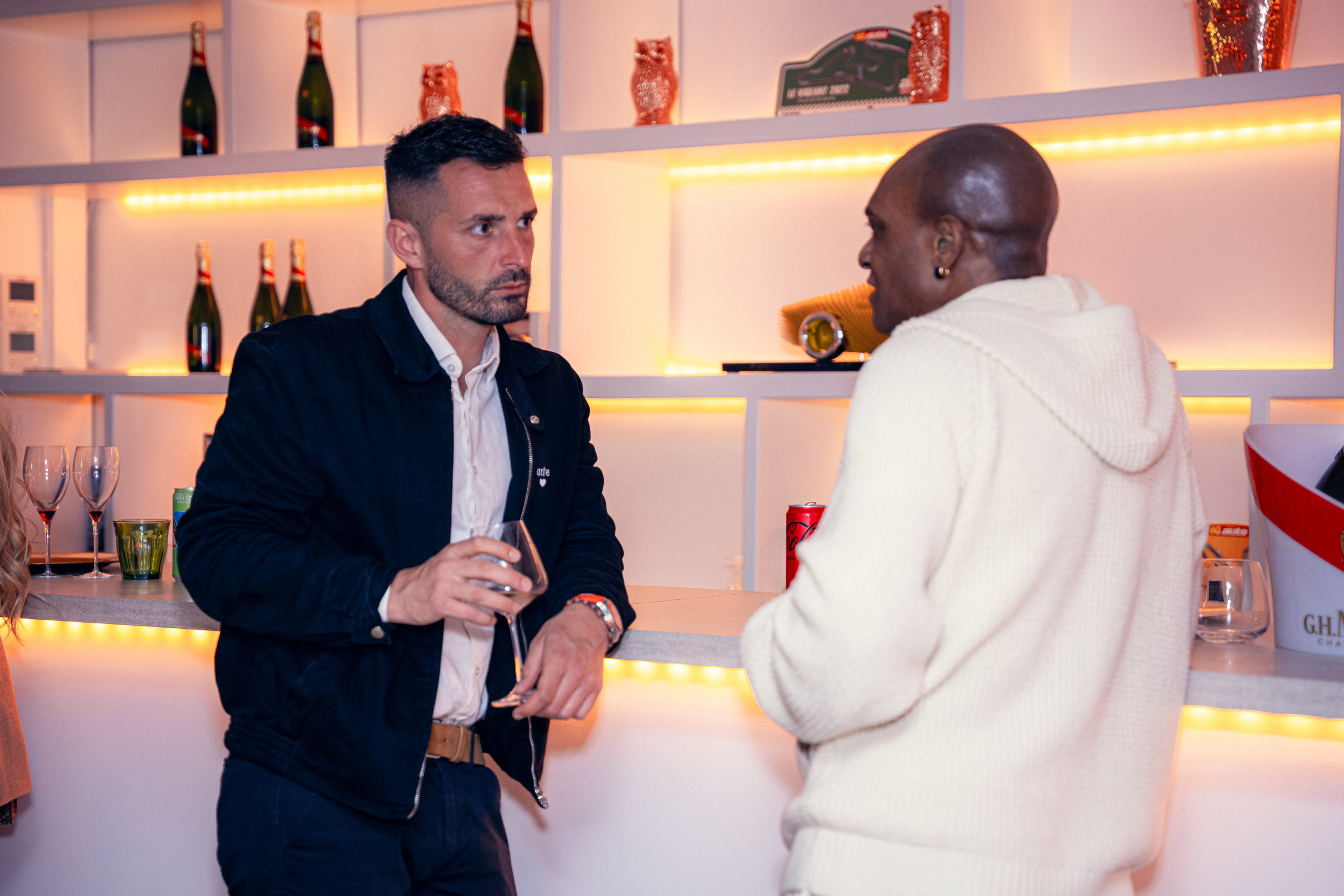 Soiree Padock33. Photographe de voitures à Paris — Vitalii Motruk