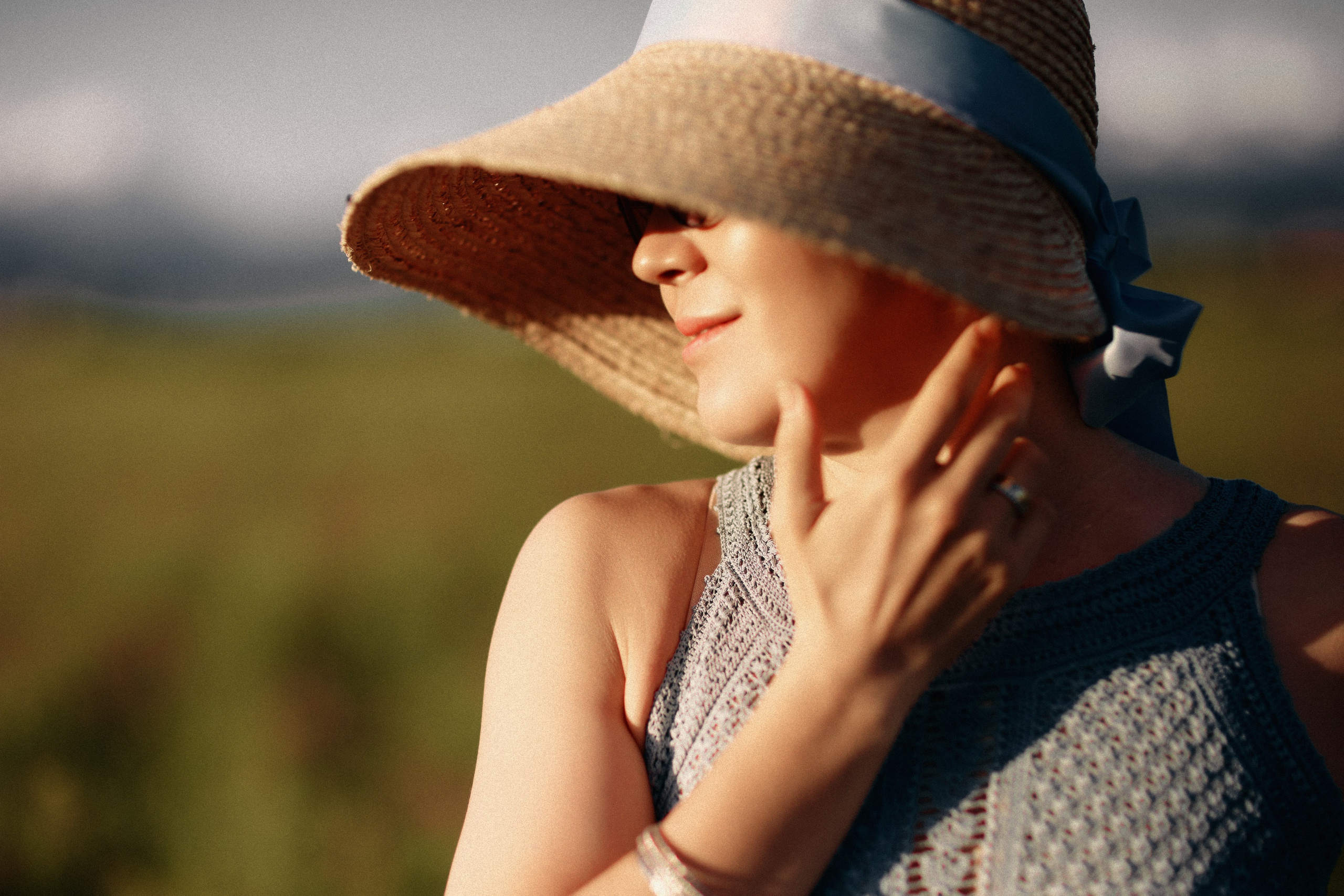 Юлька в маках. Валерия Вартанова. Фотограф