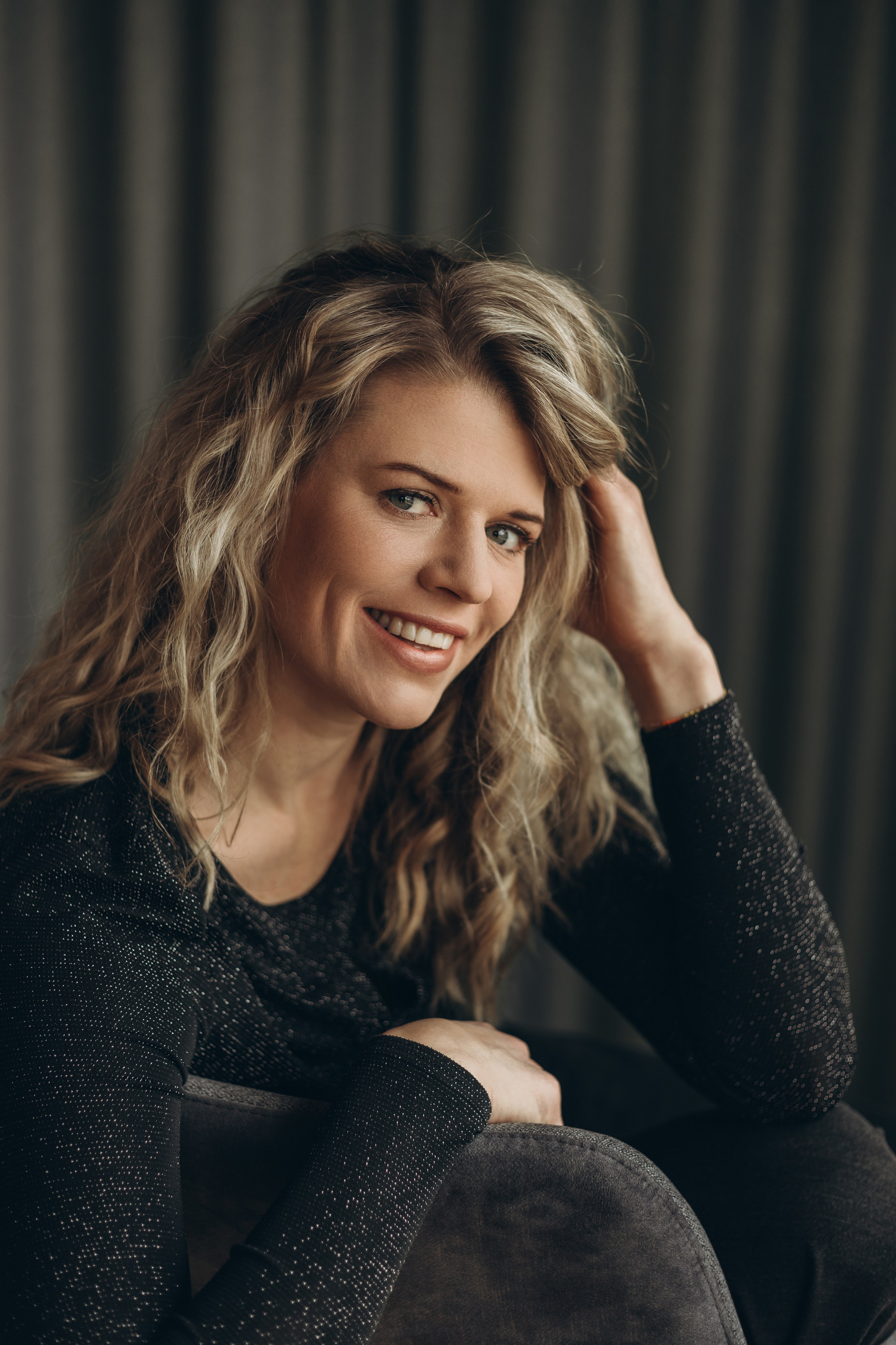 Porträt. Fotografin Larysa Chepurko| Füssen| Garmisch-Partenkirchen| Weilheim| Schongau| Murnau| München | Hochzeitsfotograf Füssen | Larysa Photo