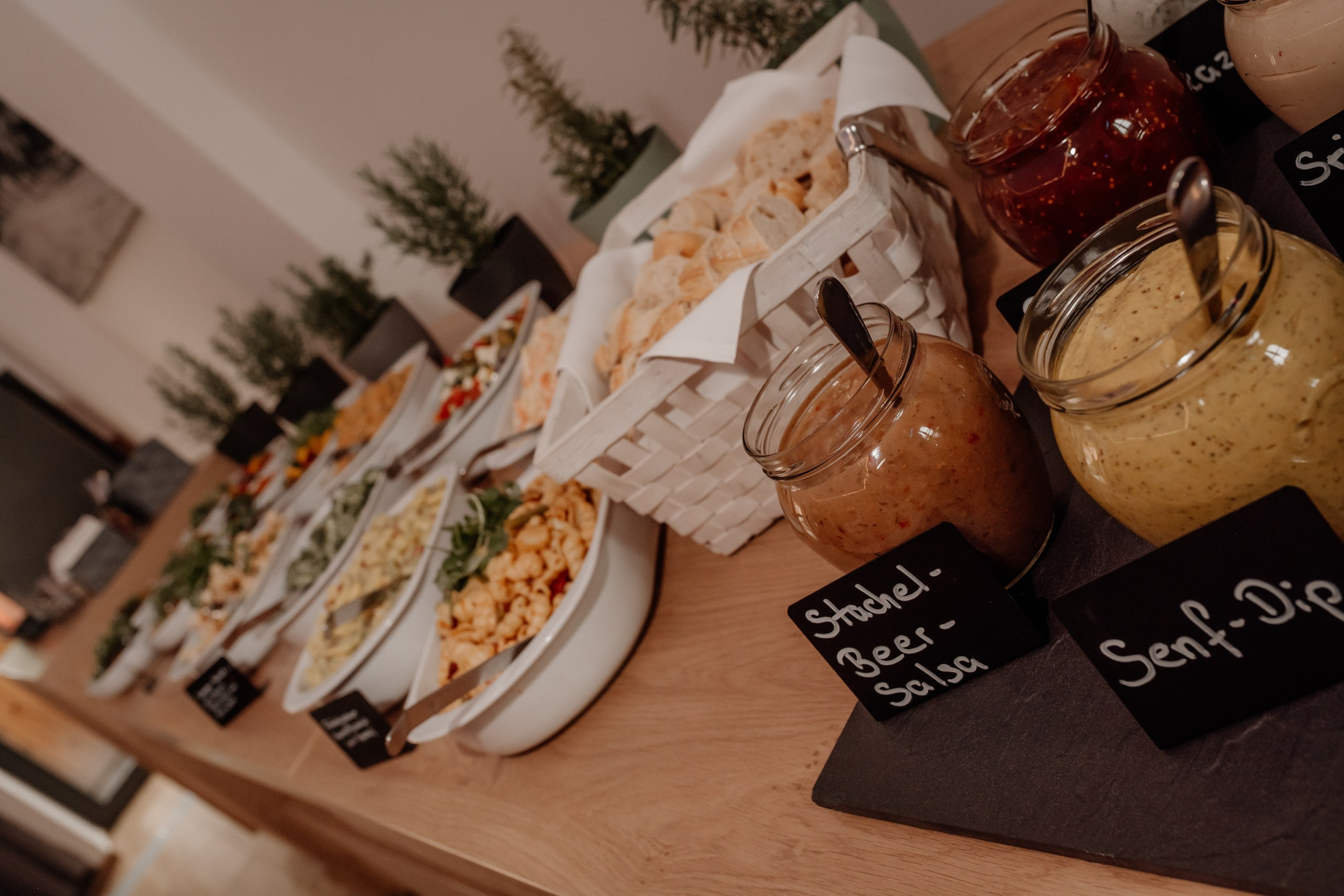 Hochzeit auf Gut Wöllried Würzburg – Janice & Thomas | Anna Saribekyan Fotografie. Anna Saribekyan – Beste Hochzeitsfotografin in Würzburg, Top 10 in Deutschland