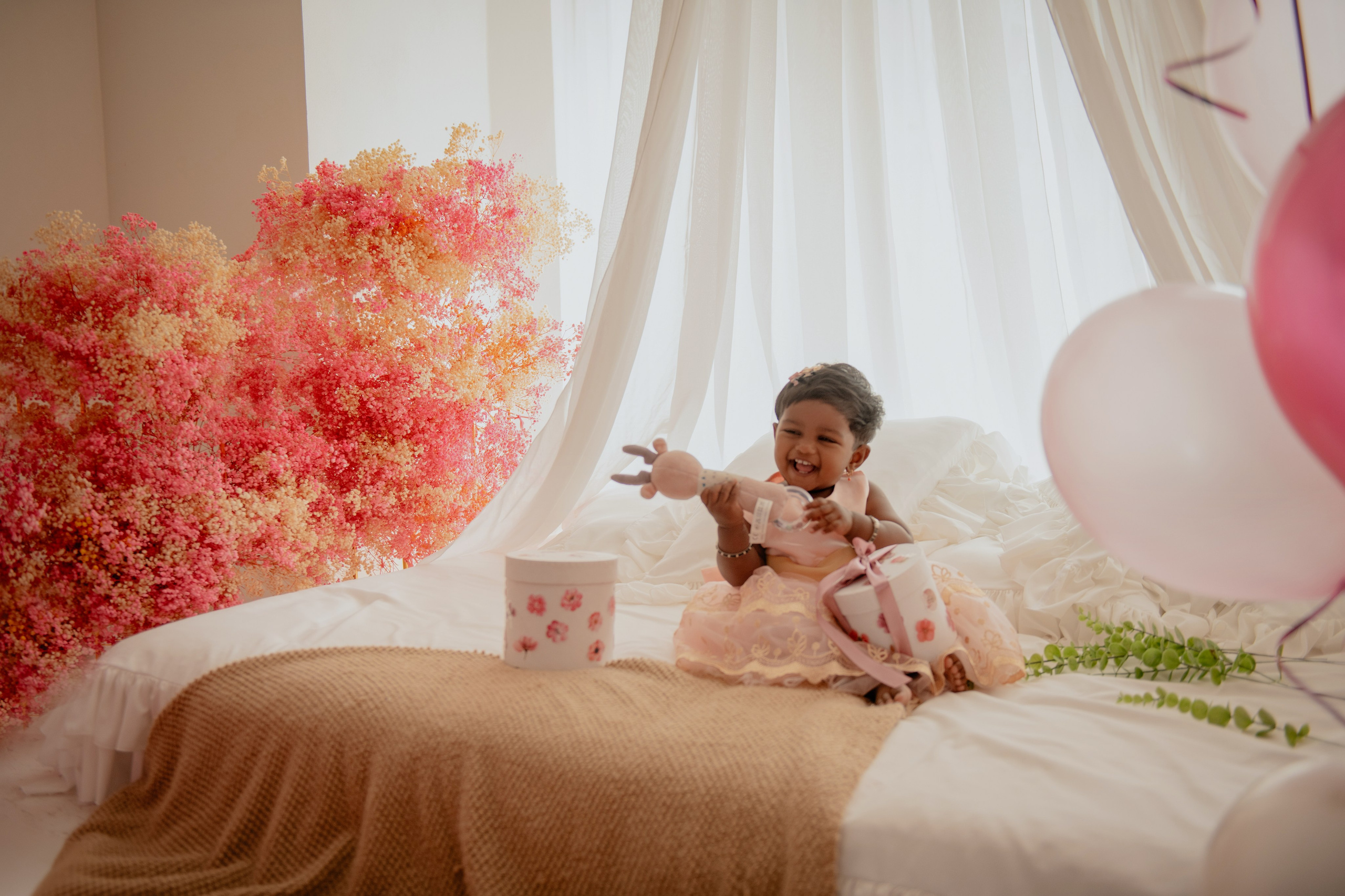 Birthday photoshoot in the studio in the centre of Prague. Professional photographer in Prague Anastasia Haritonova