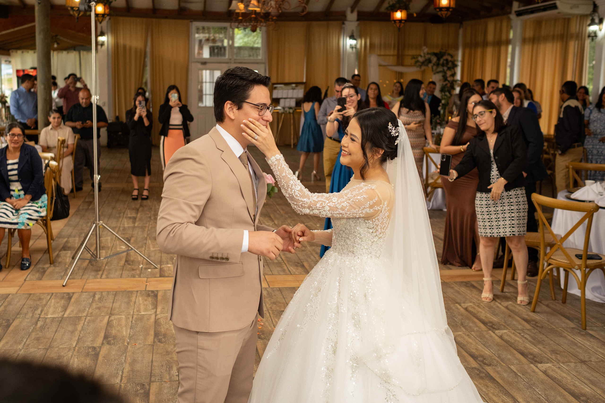 Abi & Gio. Daniel Brand | Fotografía de Bodas y Comercial en Honduras